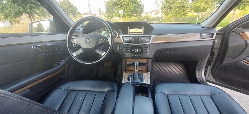 Mercedes-Benz E 250, снимка 14 - Автомобили и джипове - 52668047