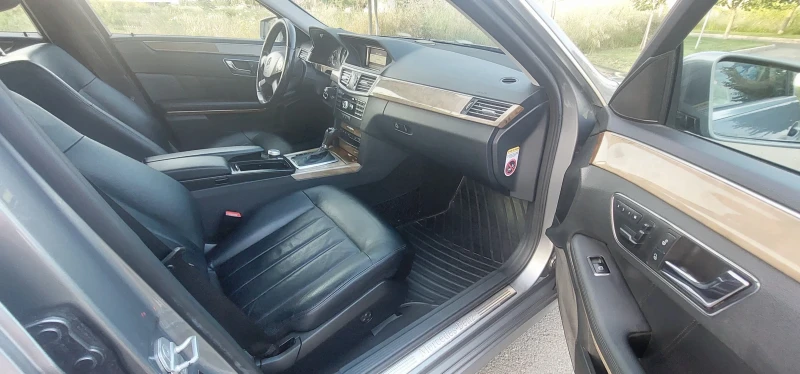 Mercedes-Benz E 250, снимка 15 - Автомобили и джипове - 52668047