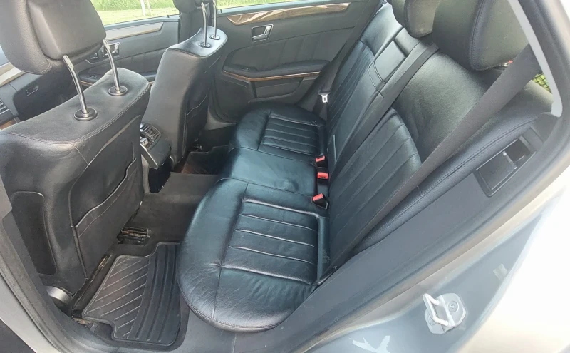 Mercedes-Benz E 250, снимка 12 - Автомобили и джипове - 52668047