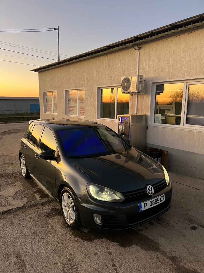 VW Golf, снимка 2 - Автомобили и джипове - 52929539