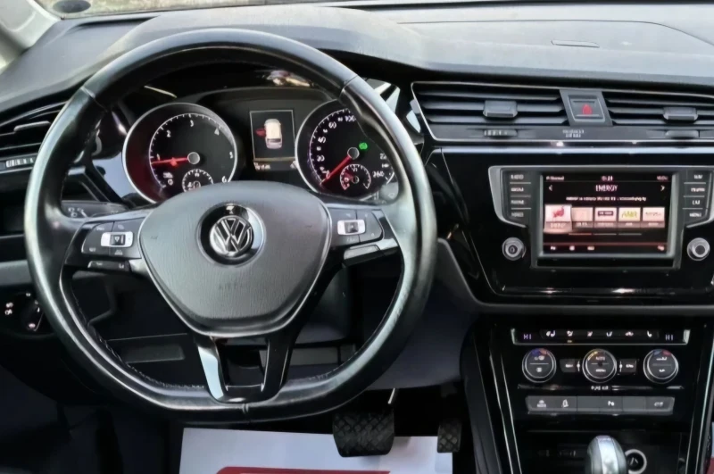 VW Touran, снимка 6 - Автомобили и джипове - 52959309