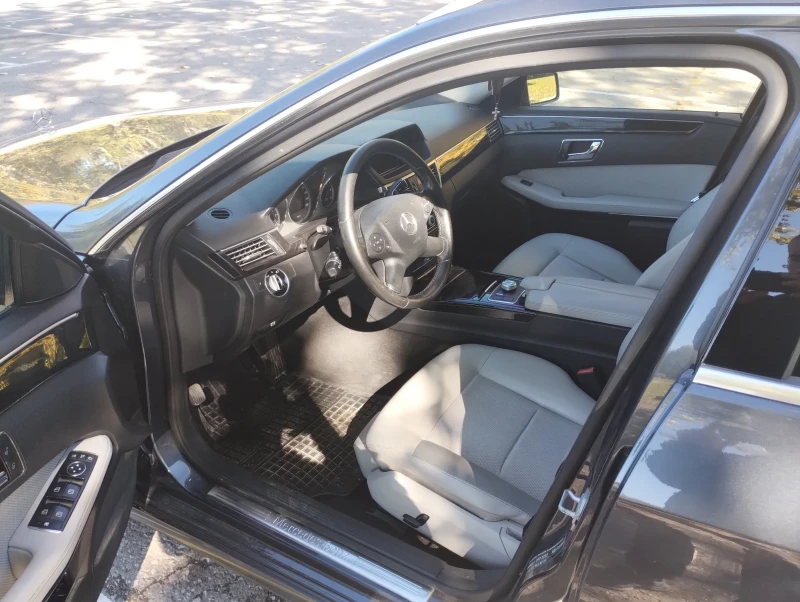 Mercedes-Benz E 350, снимка 5 - Автомобили и джипове - 53300737