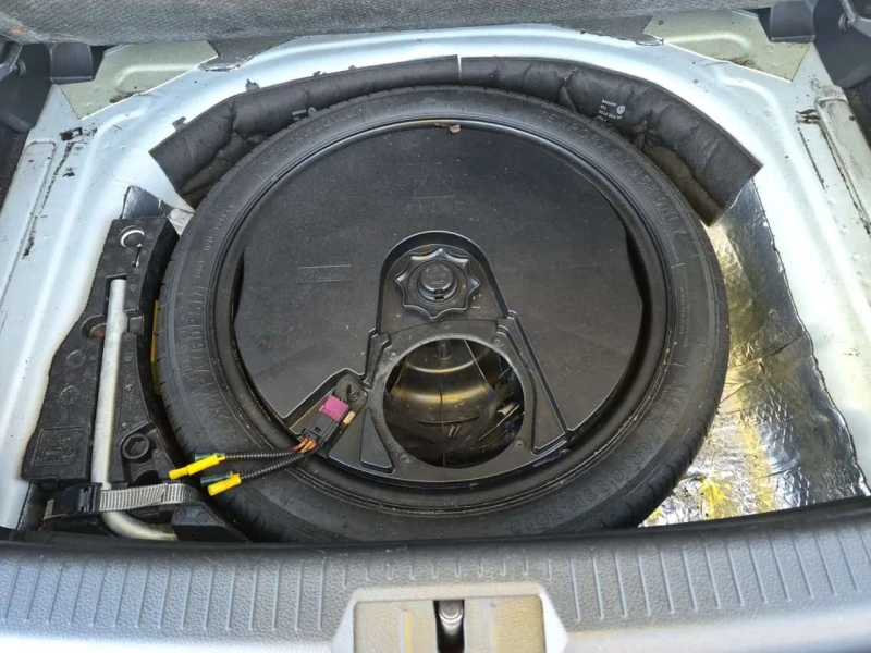 VW Golf GTI  5 DOOR DSG * CARFAX * ПОДГРЕВИ, снимка 14 - Автомобили и джипове - 53528723