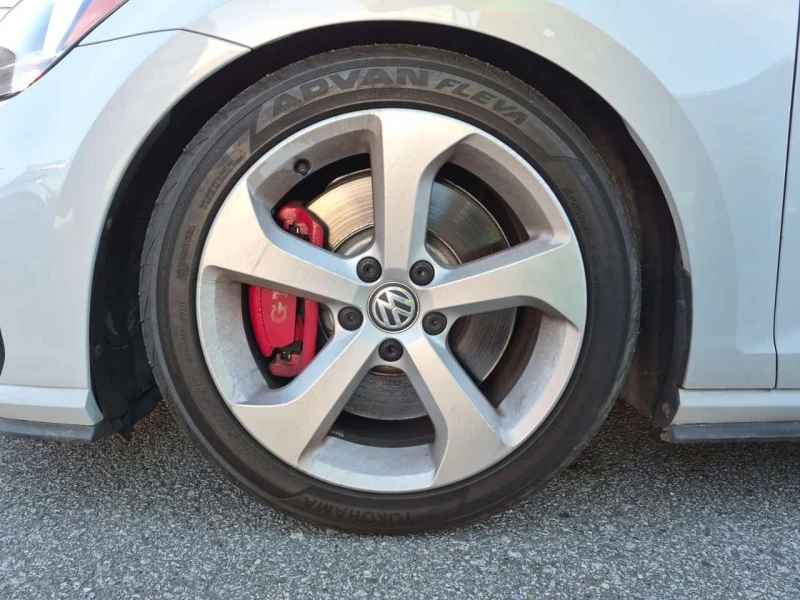 VW Golf GTI  5 DOOR DSG * CARFAX * ПОДГРЕВИ, снимка 6 - Автомобили и джипове - 53528723