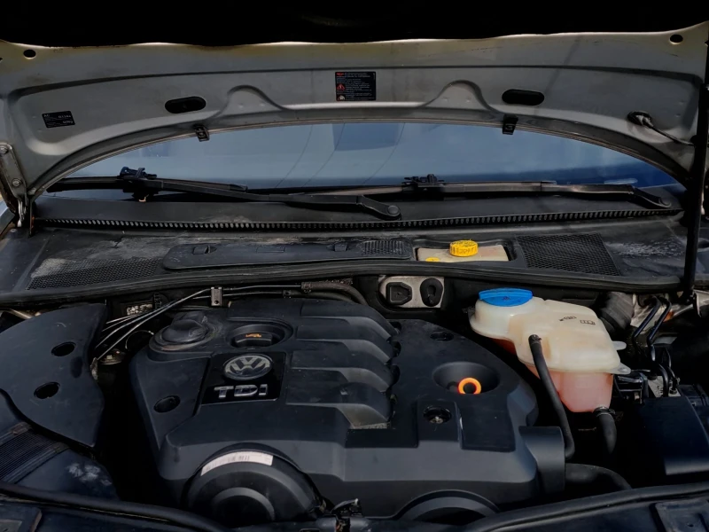 VW Passat 1.9TDI(101)* FACELIFT* EDITION* НОВ ВНОС* , снимка 16 - Автомобили и джипове - 53541039