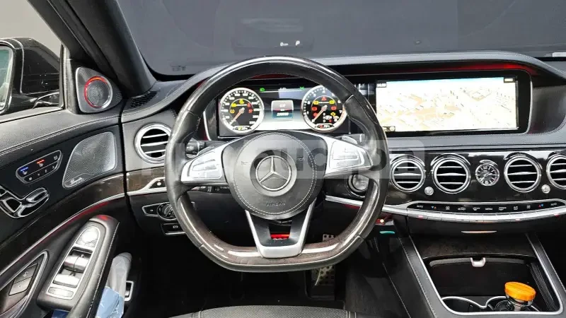 Mercedes-Benz S 63 AMG Масажни седалки* 360-градусова камера, снимка 13 - Автомобили и джипове - 54077126