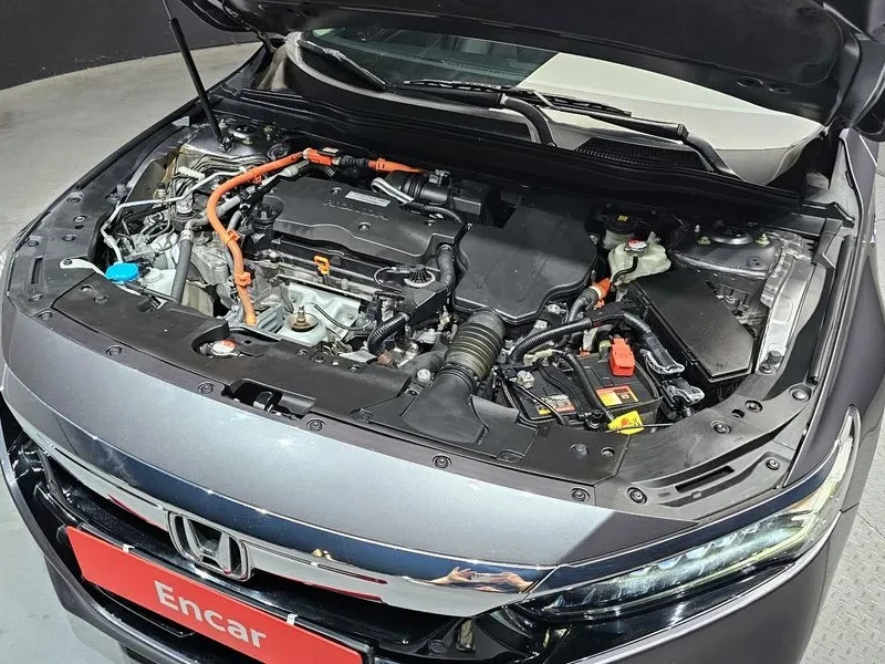 Honda Accord 2.0 Hybrid - САМО 30% АВАНС!, снимка 11 - Автомобили и джипове - 55936571