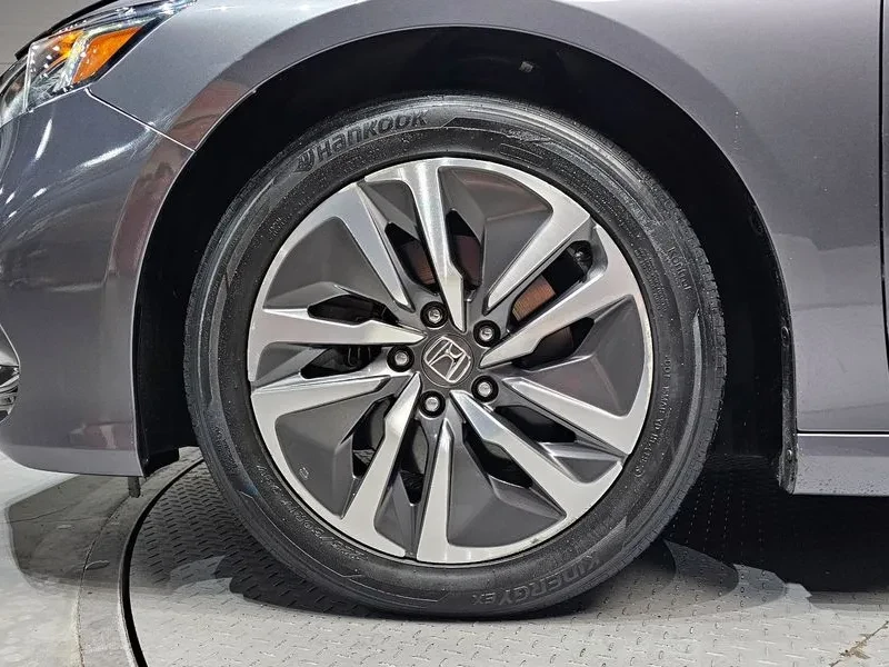 Honda Accord 2.0 Hybrid - САМО 30% АВАНС!, снимка 10 - Автомобили и джипове - 55936571