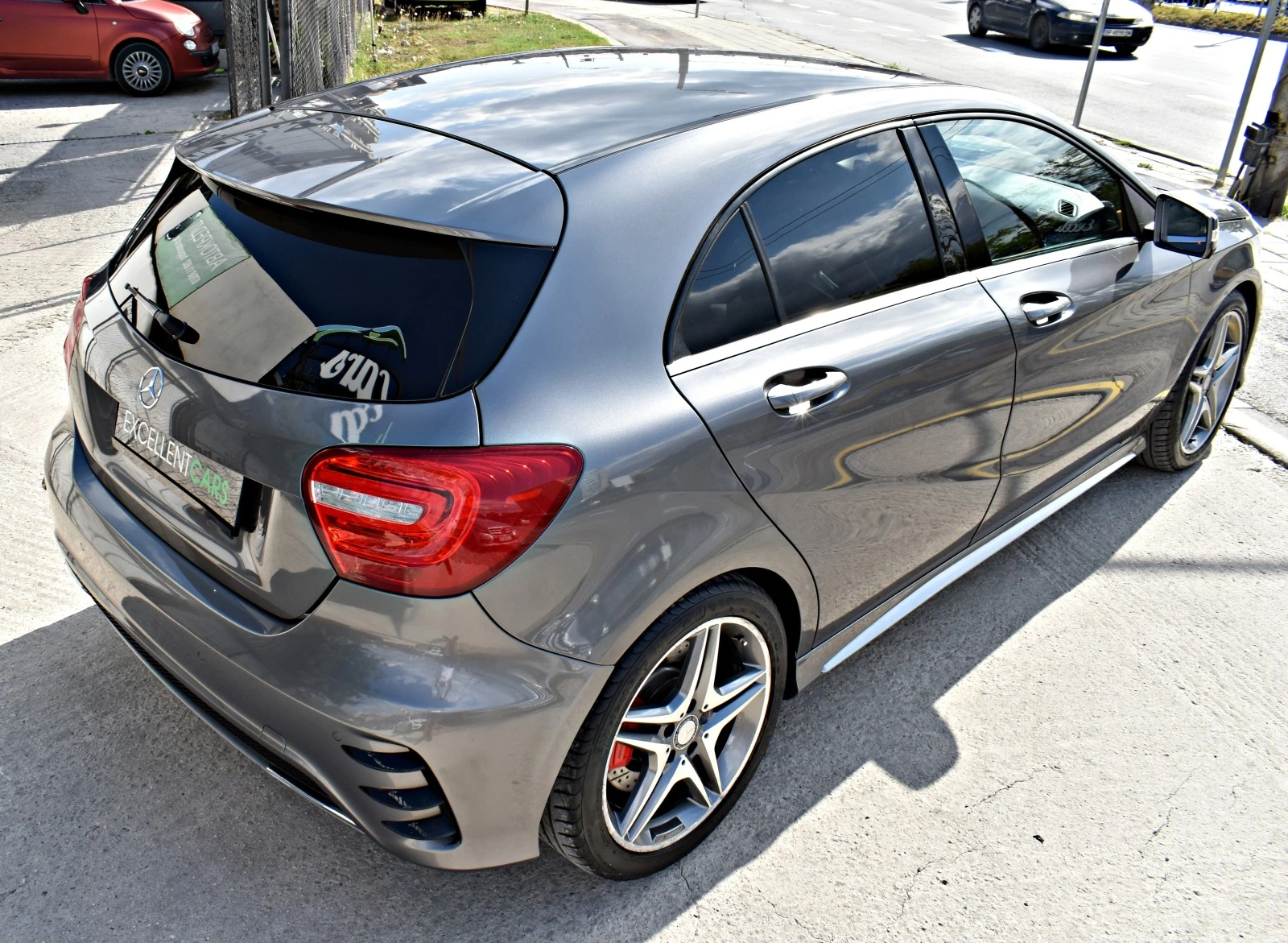 Mercedes-Benz A45 AMG F1-EDITION - изображение 5