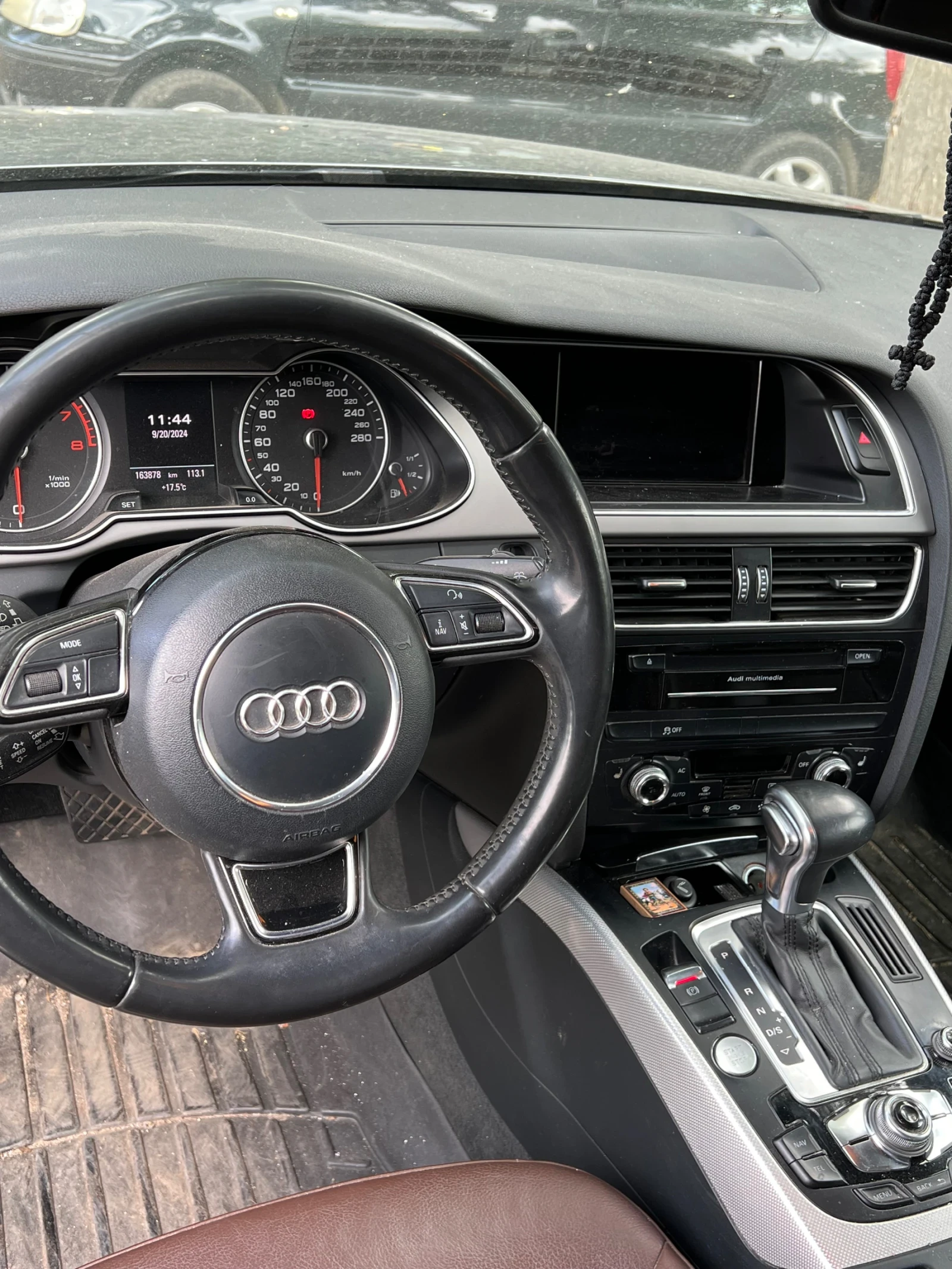 Audi A4 2.0 tfsi quattro 4x4 AUTOMATIC  - изображение 6