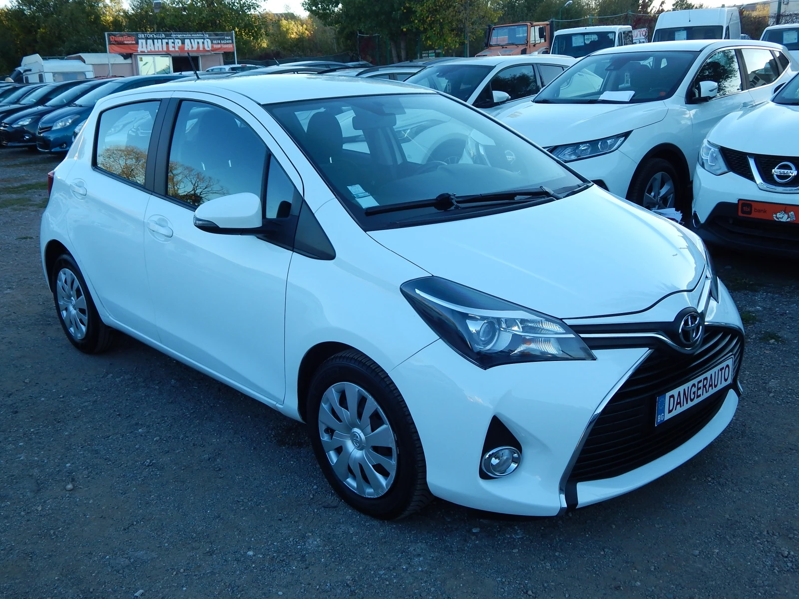 Toyota Yaris 1.4D4D* ПЕРФЕКТНА*  - изображение 3