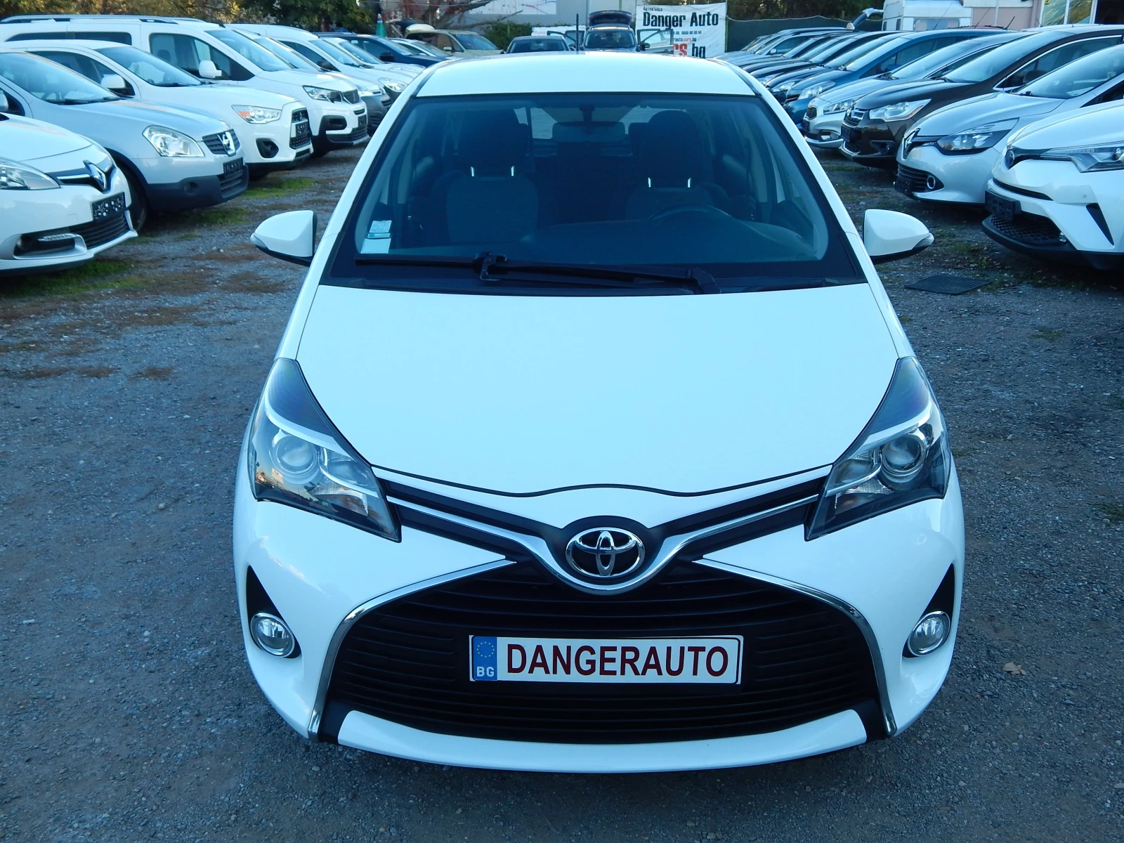 Toyota Yaris 1.4D4D* ПЕРФЕКТНА*  - изображение 2