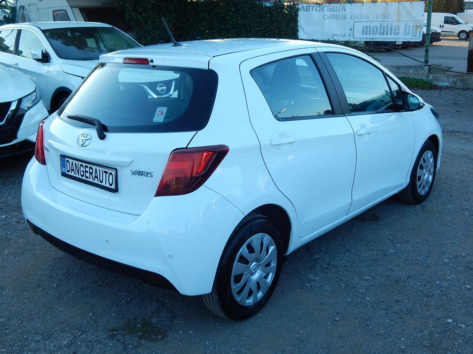 Toyota Yaris 1.4D4D* ПЕРФЕКТНА*  - изображение 4