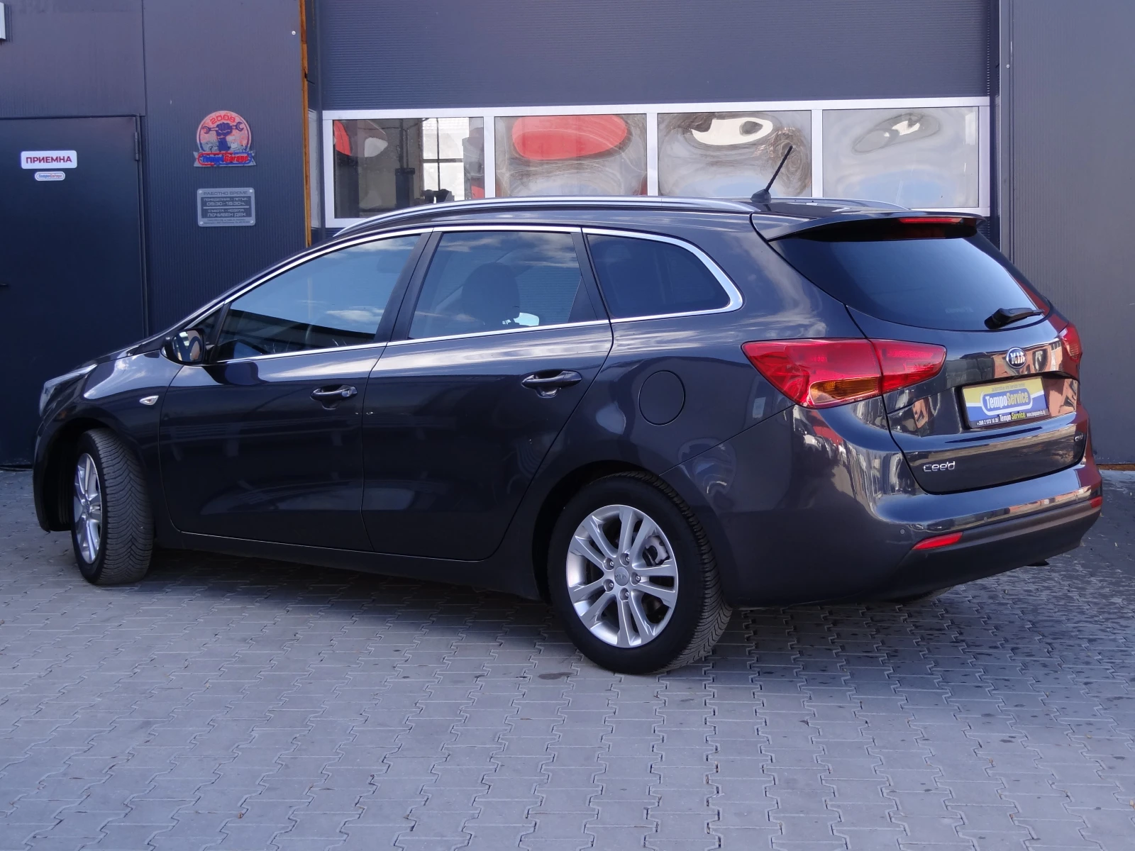 Kia Ceed 1.6crdi  /Камера/Климатроник/Лед светлини/Euro-5B/ - изображение 3