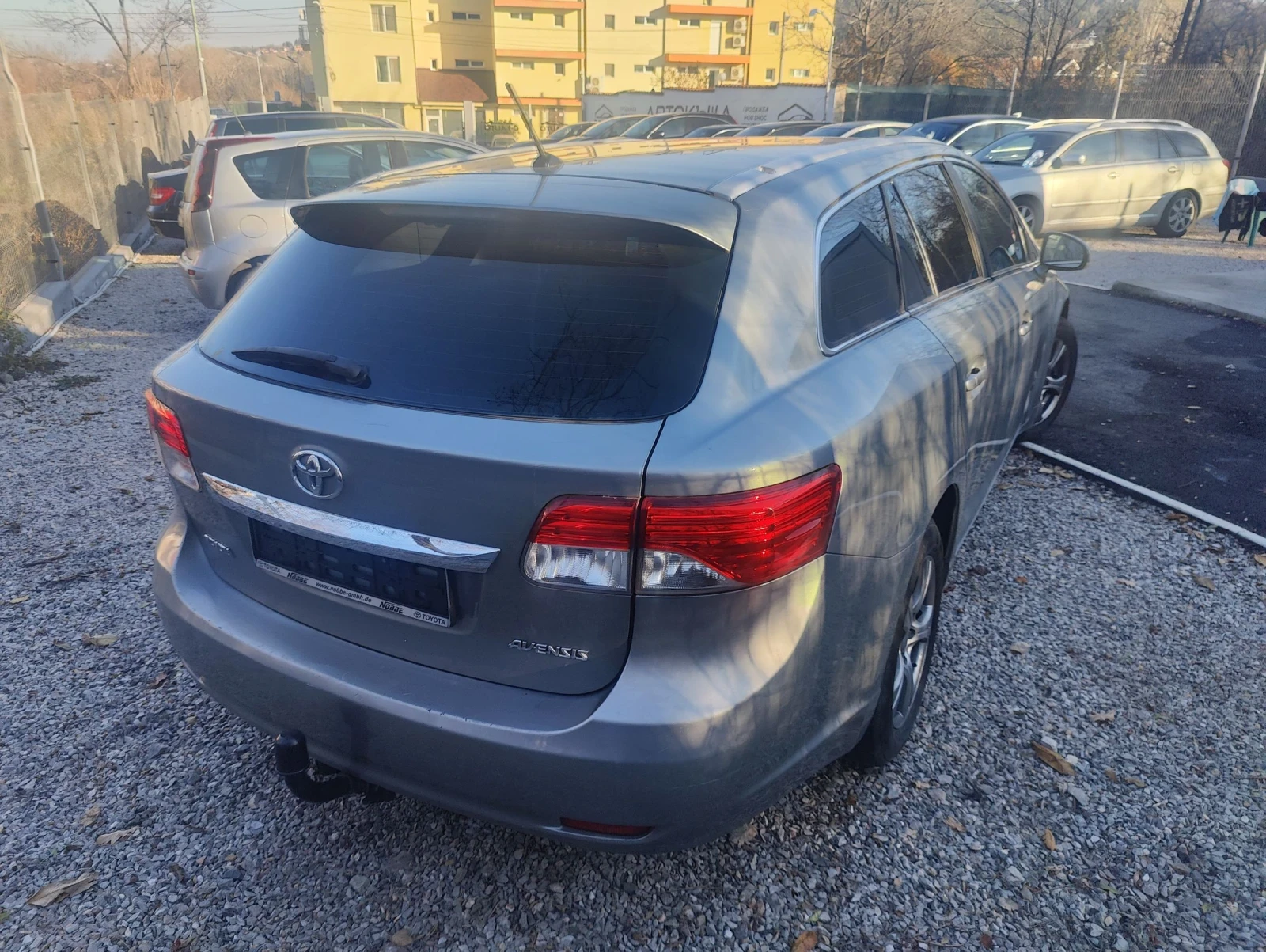 Toyota Avensis Avensis 1.8I 95000km - изображение 5