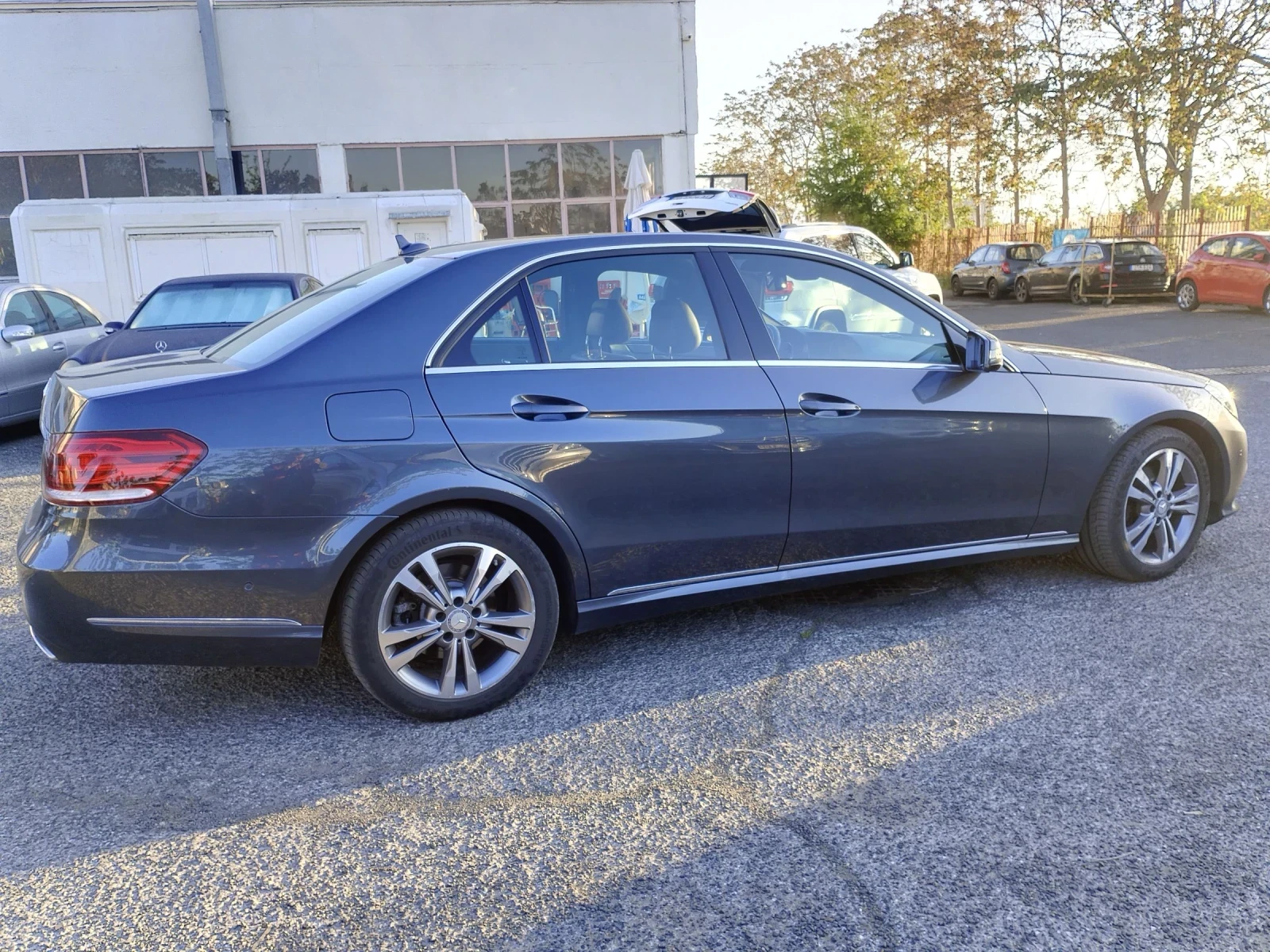 Mercedes-Benz E 250 4-Mantik 204кс.Distronic - изображение 4