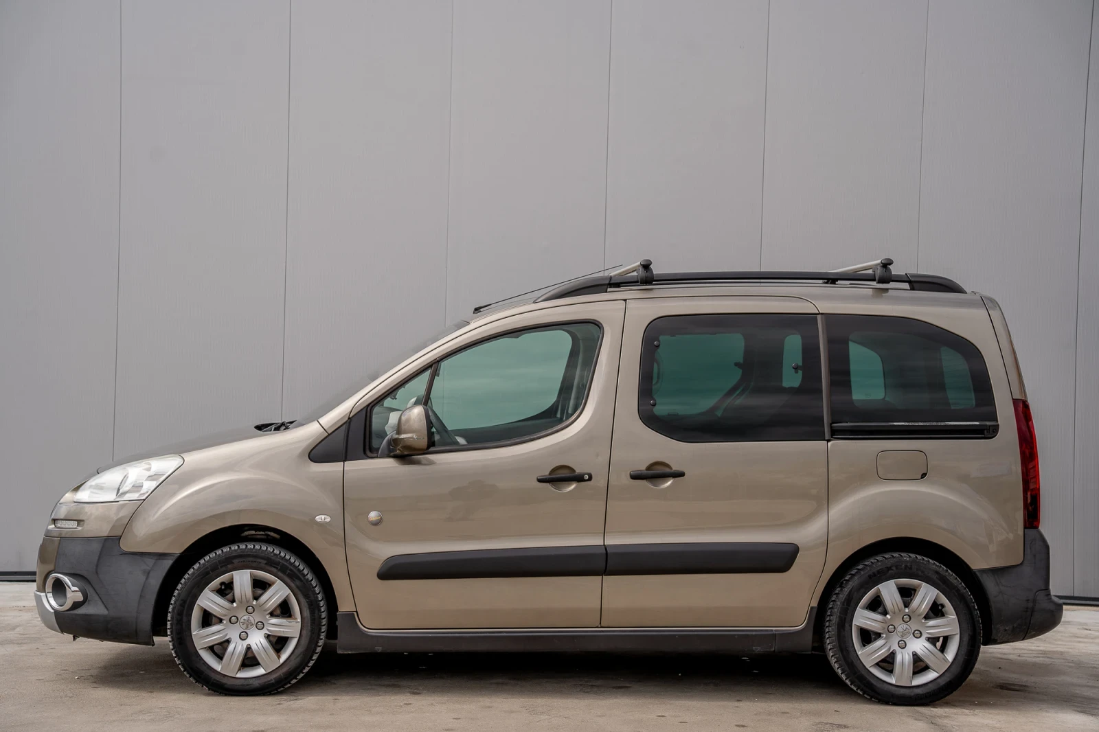 Peugeot Partner TEPEE// ДИЗЕЛ// НОВИ ГУМИ// ХОЛАНДИЯ - изображение 6