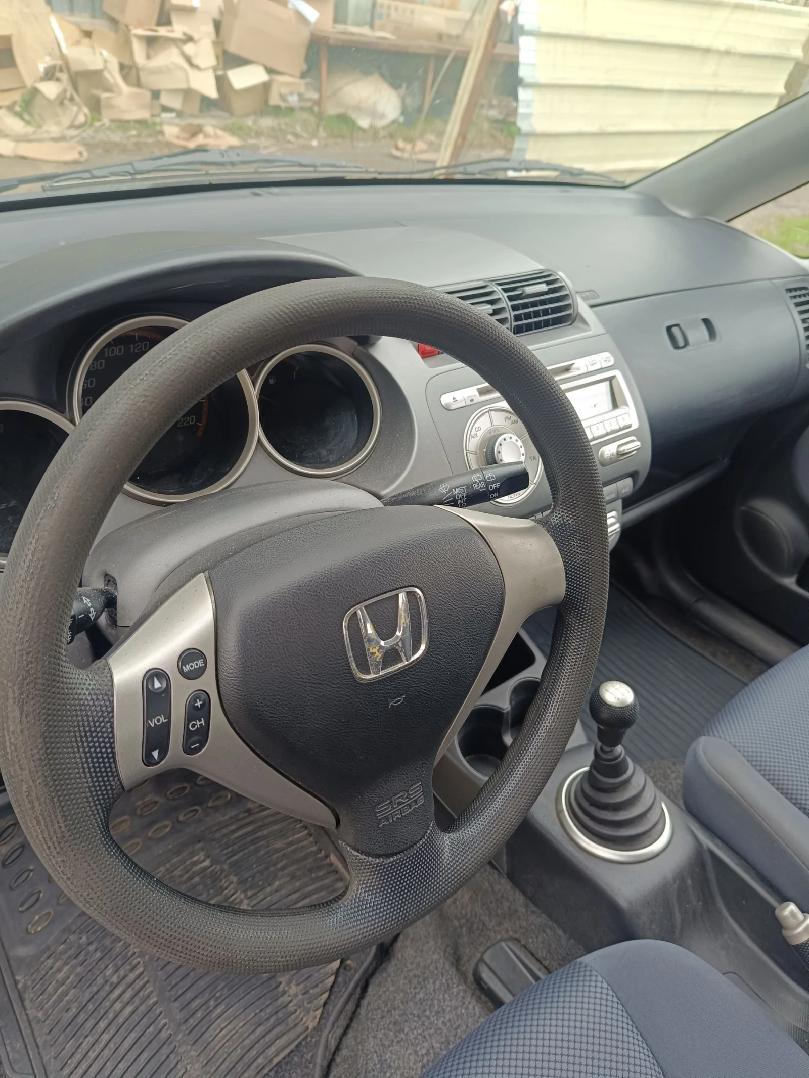 Honda Jazz 1.4, 83 кс., фейслифта  - изображение 8