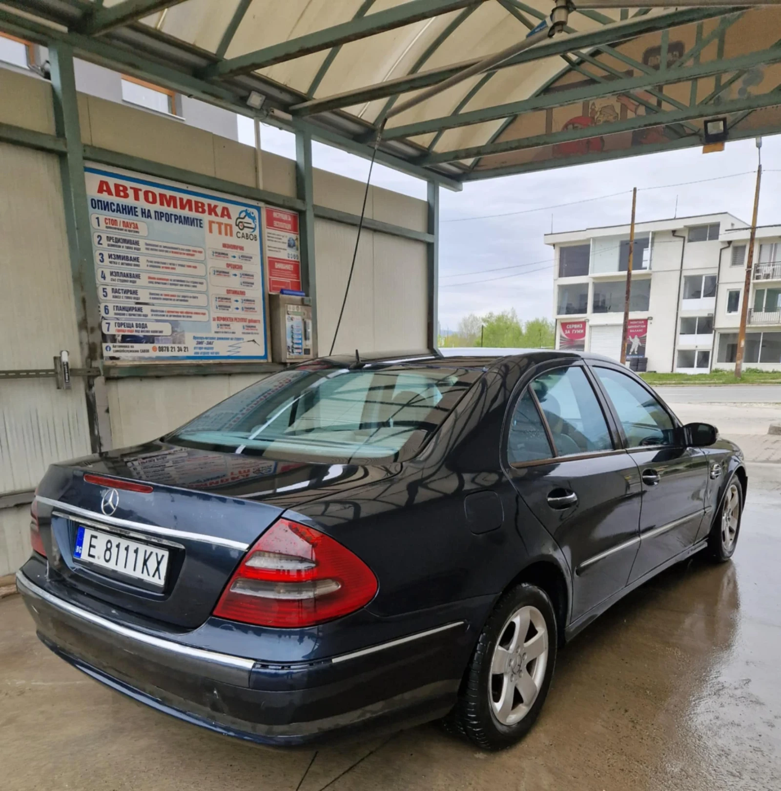Mercedes-Benz E 270  - изображение 10