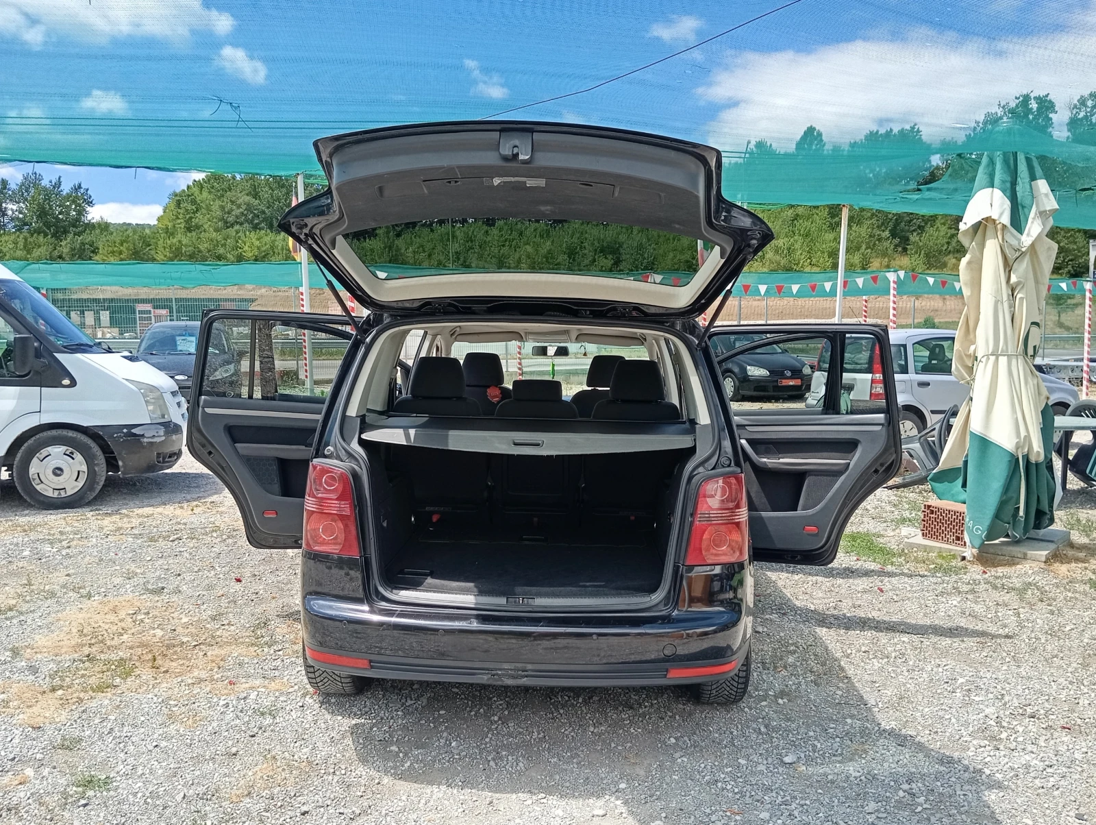 VW Touran 1.9-D-NAVI+ КЛИМА - изображение 8