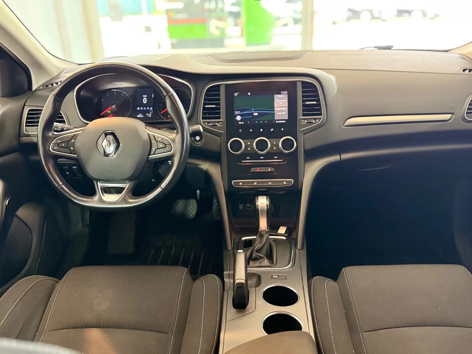 Renault Megane BUSINESS/140HP/CAM/NAVI/LED/KLESS/CPLAY/333g - изображение 8
