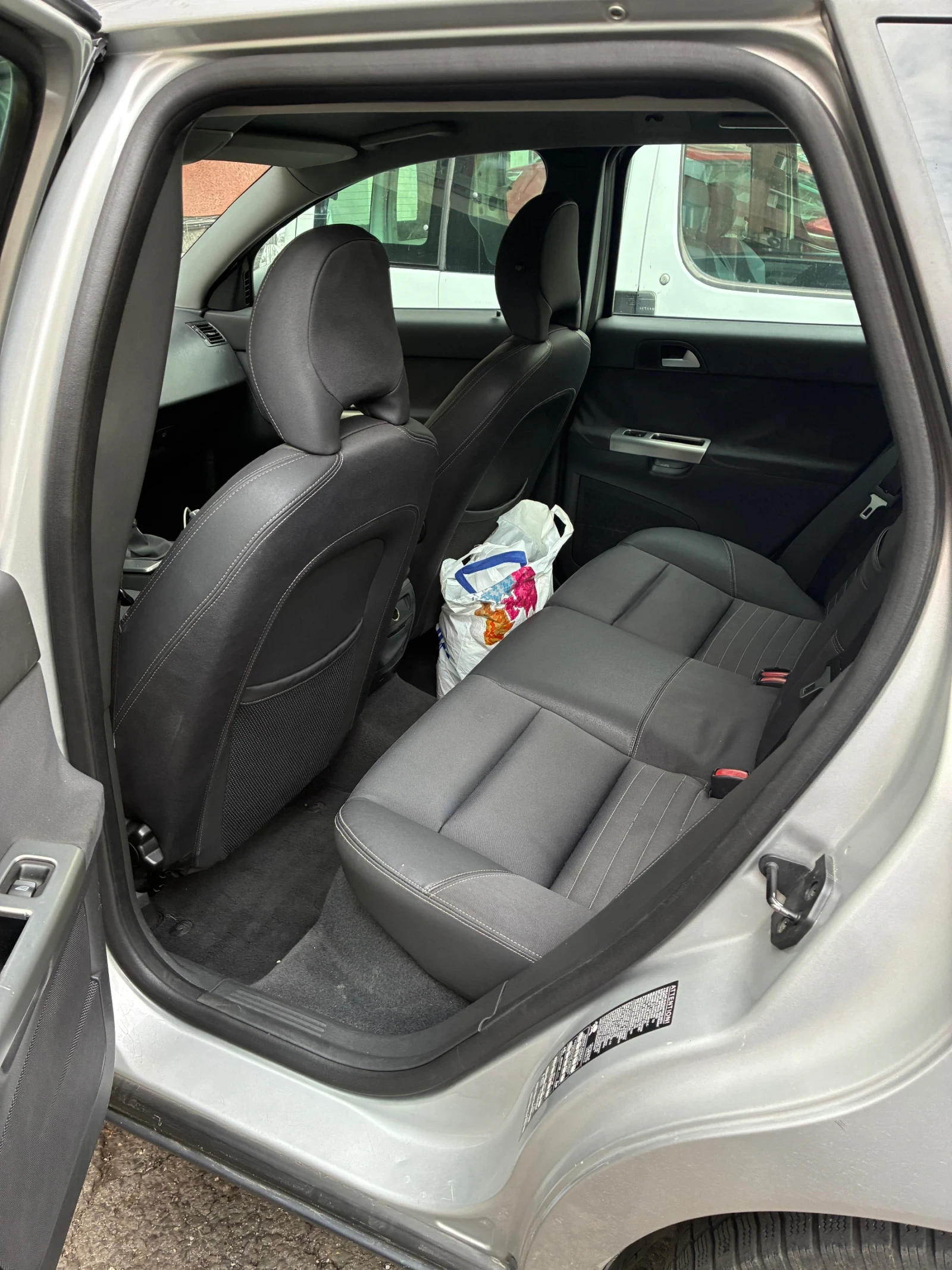 Volvo V50  - изображение 10