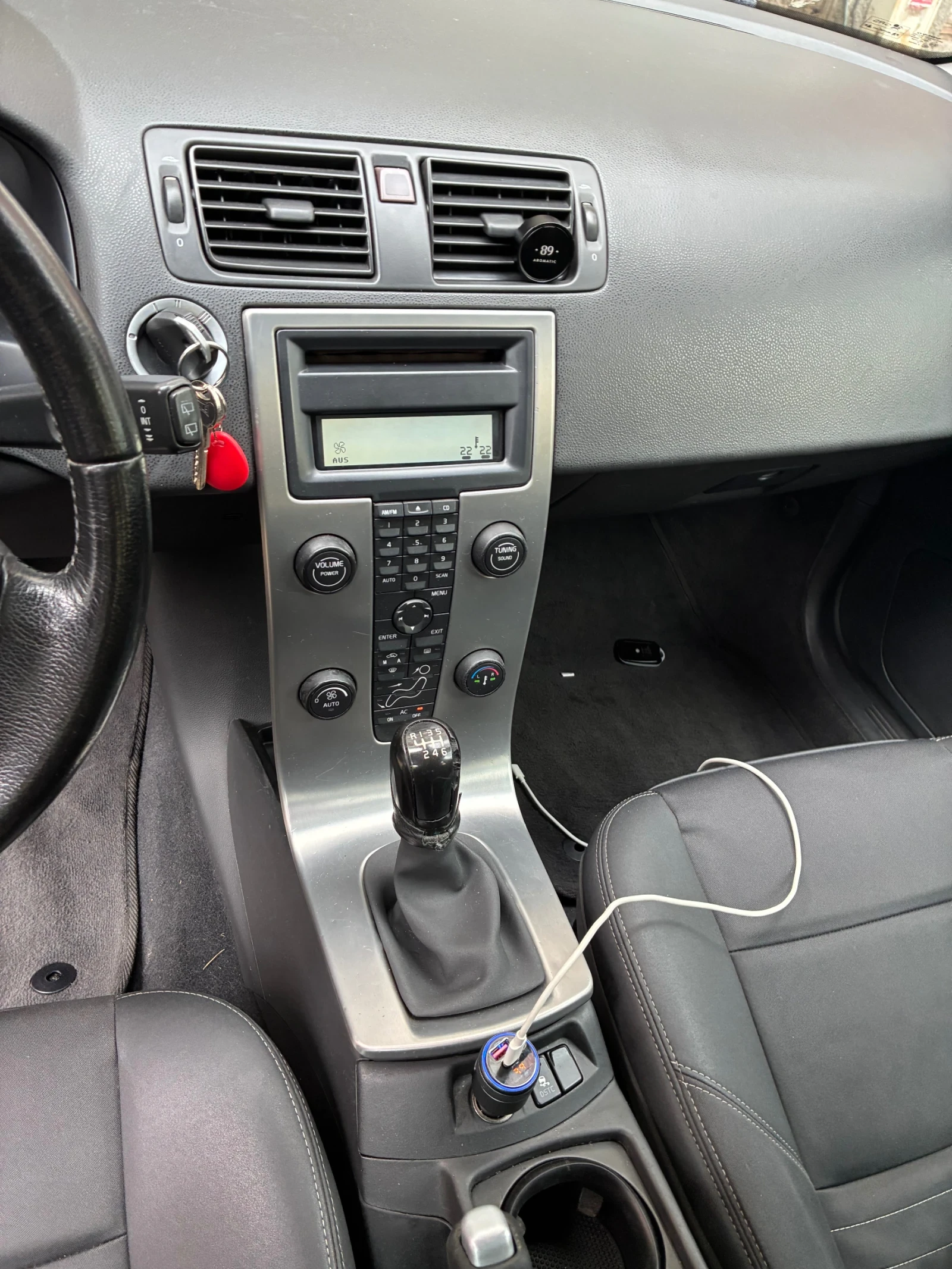 Volvo V50  - изображение 8