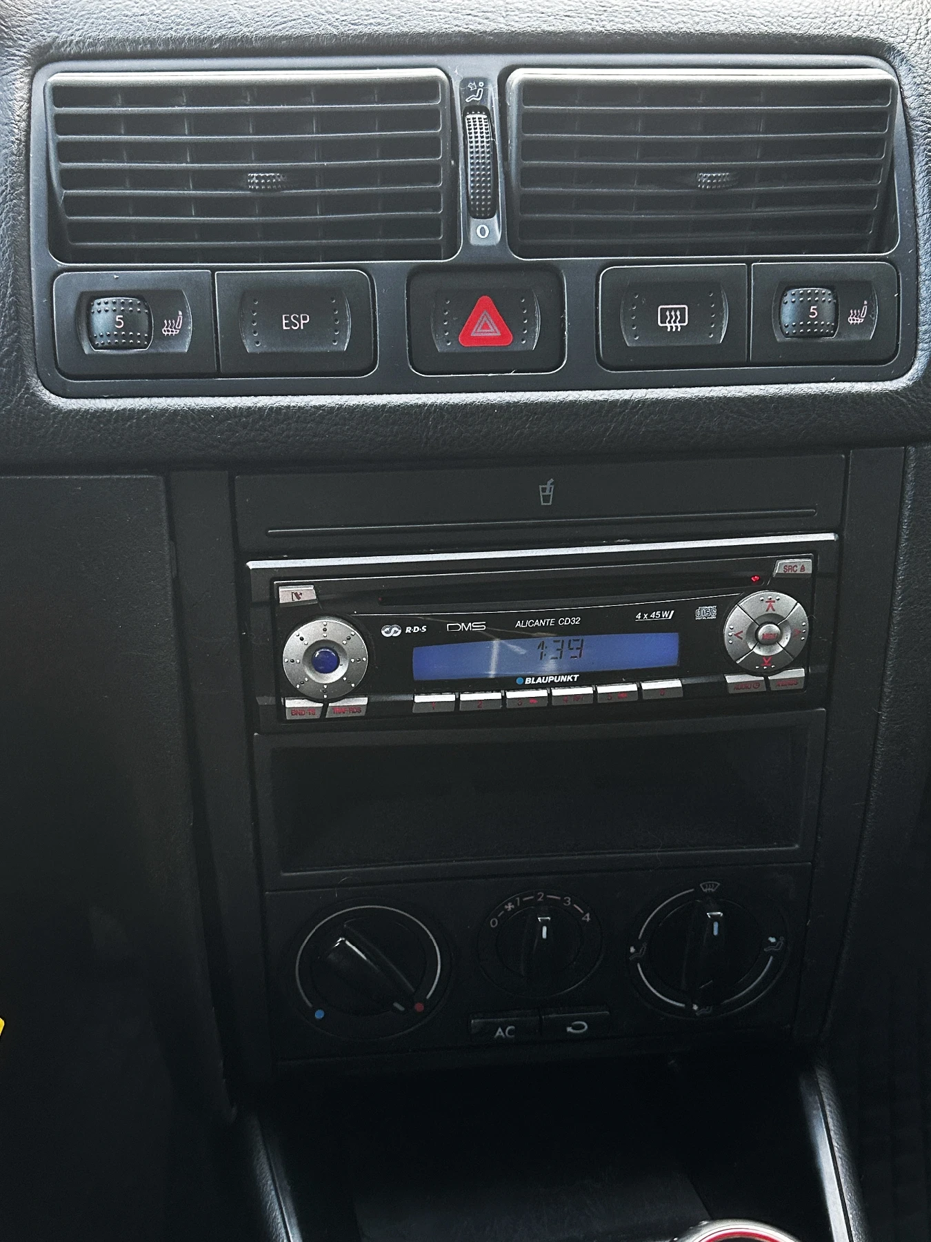 VW Golf 1.9TDI 4X4 - изображение 8