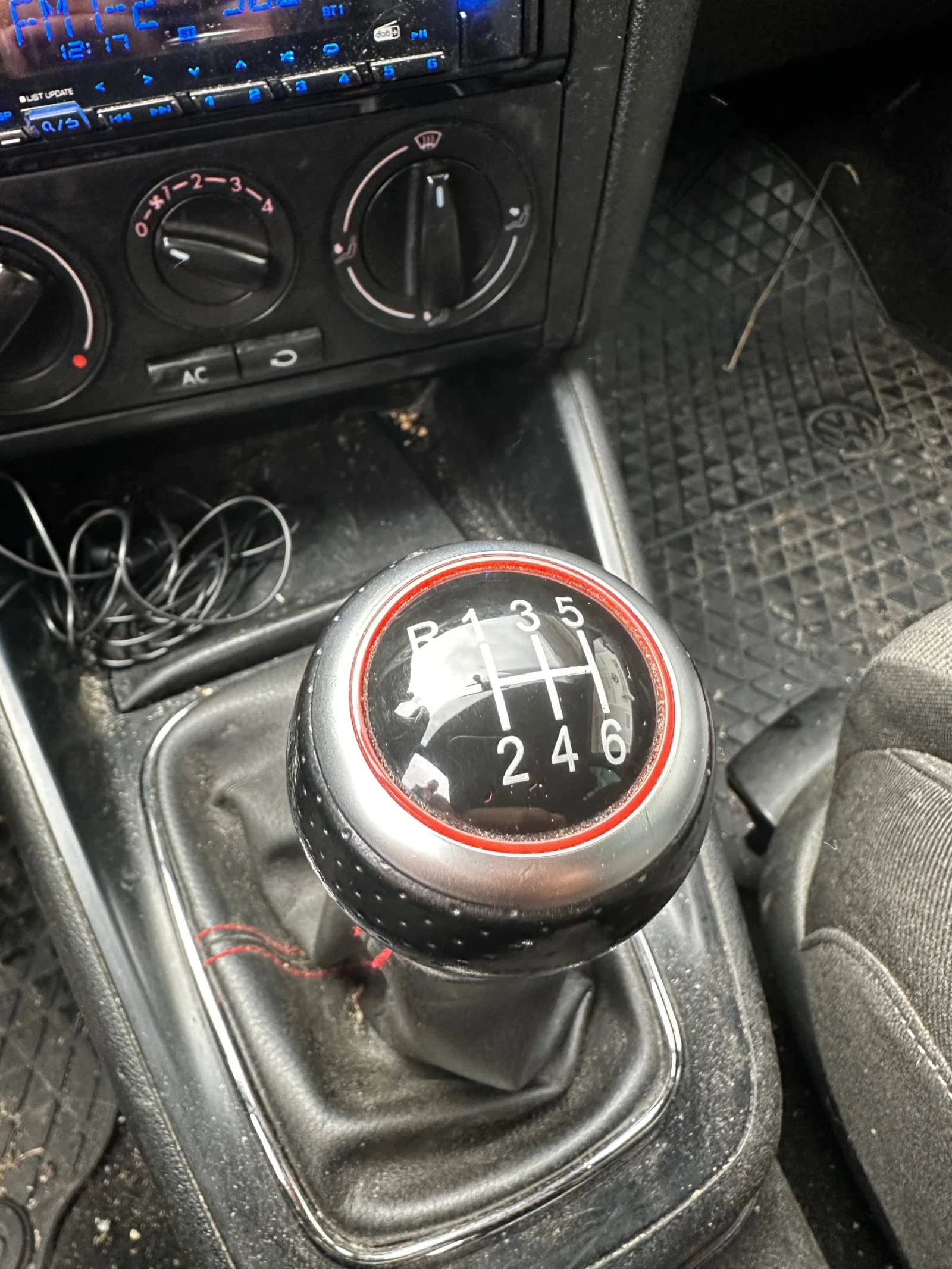 VW Golf 1.9TDI 4X4 - изображение 7