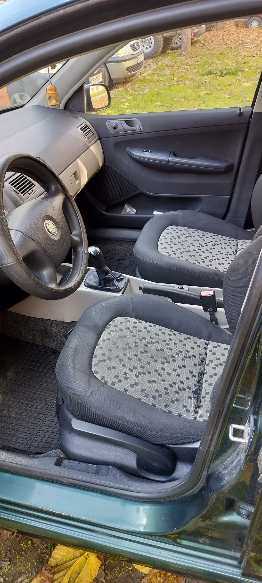 Skoda Fabia 1.2 HTP 12V - изображение 8