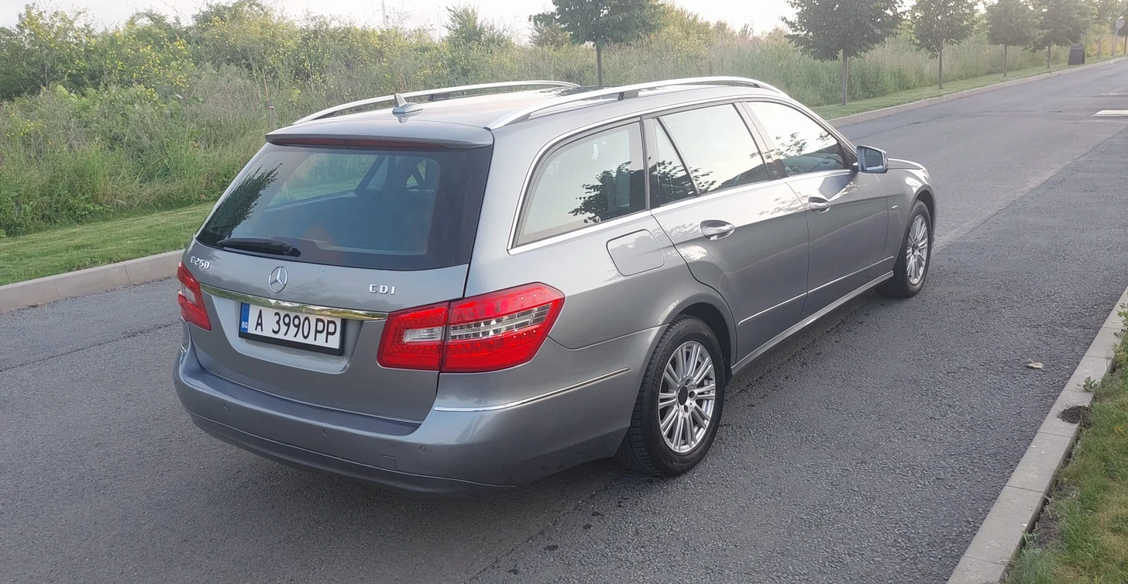 Mercedes-Benz E 250  - изображение 7