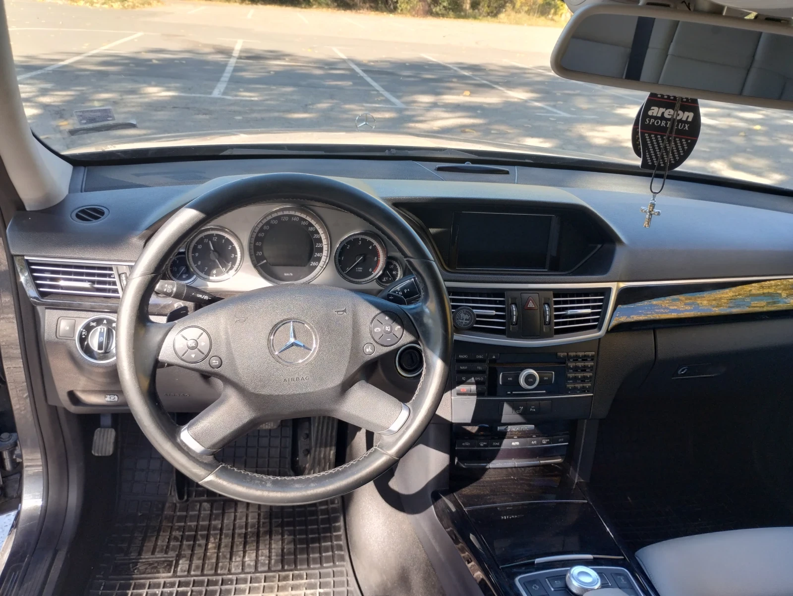 Mercedes-Benz E 350  - изображение 7