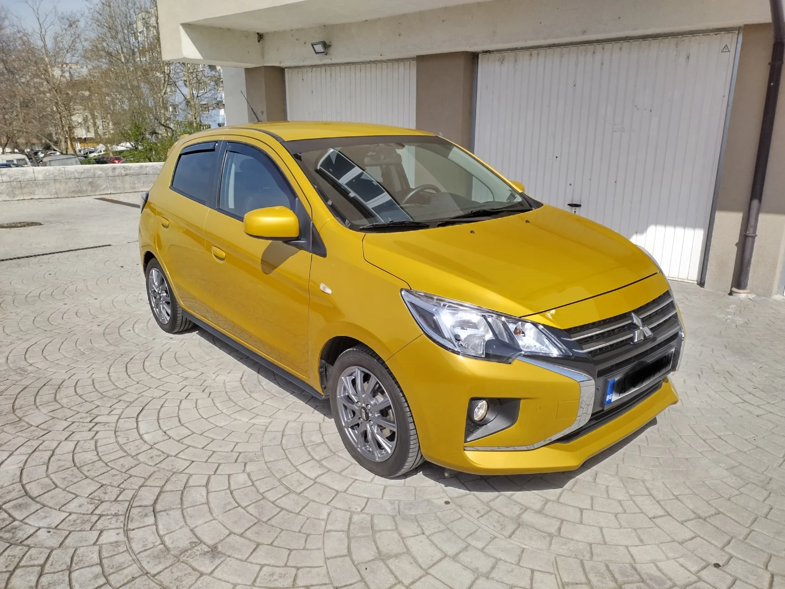 Mitsubishi Space star, снимка 3 - Автомобили и джипове - 54180704