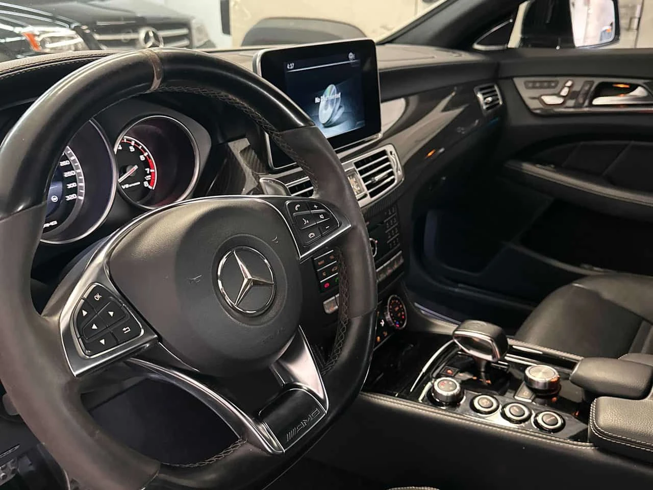 Mercedes-Benz CLS 63 AMG S * ���������* 360 ������* ���������*  | Mobile.bg � ����������� 12
