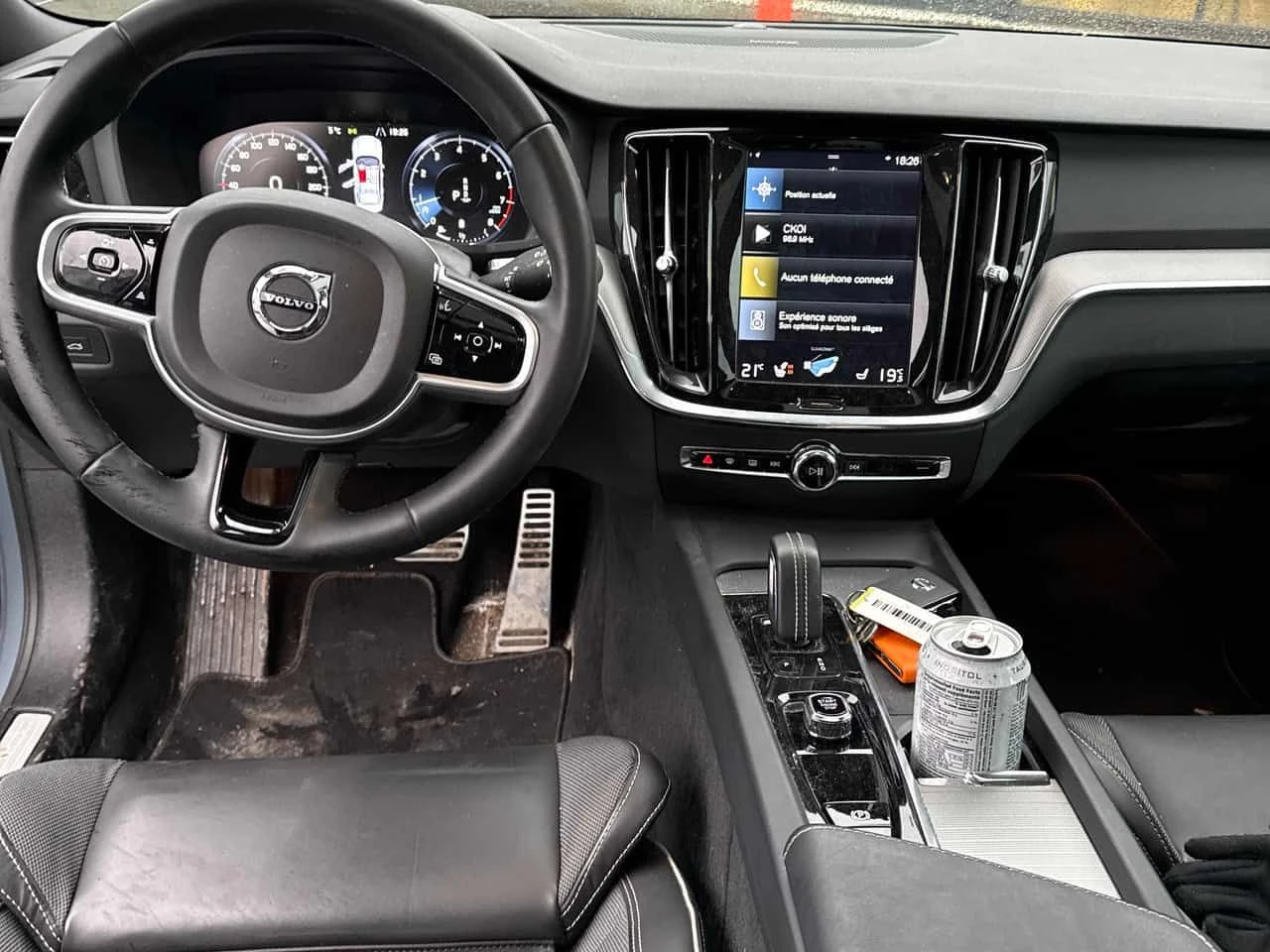 Volvo S60  | B5 AWD R Design | DISTRONIC | ДВА КЛЮЧА , снимка 9 - Автомобили и джипове - 54467377
