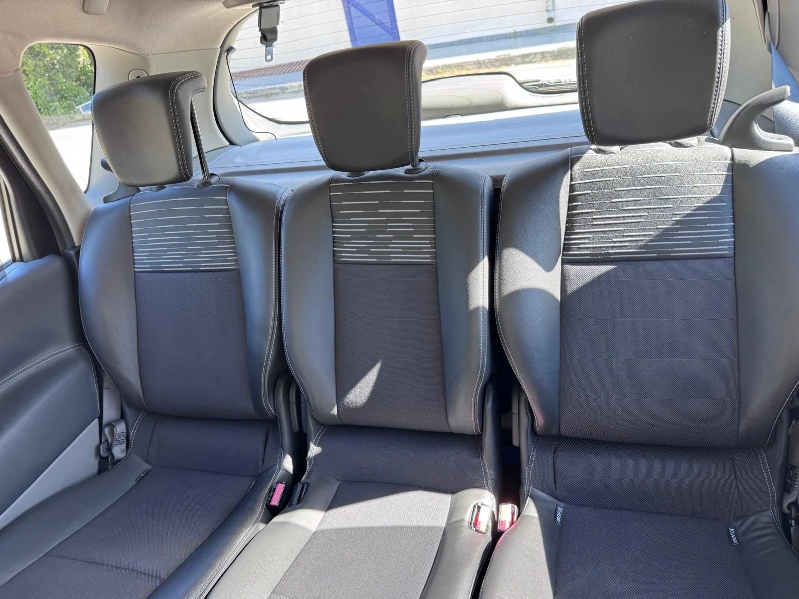 Renault Scenic, снимка 7 - Автомобили и джипове - 54552122
