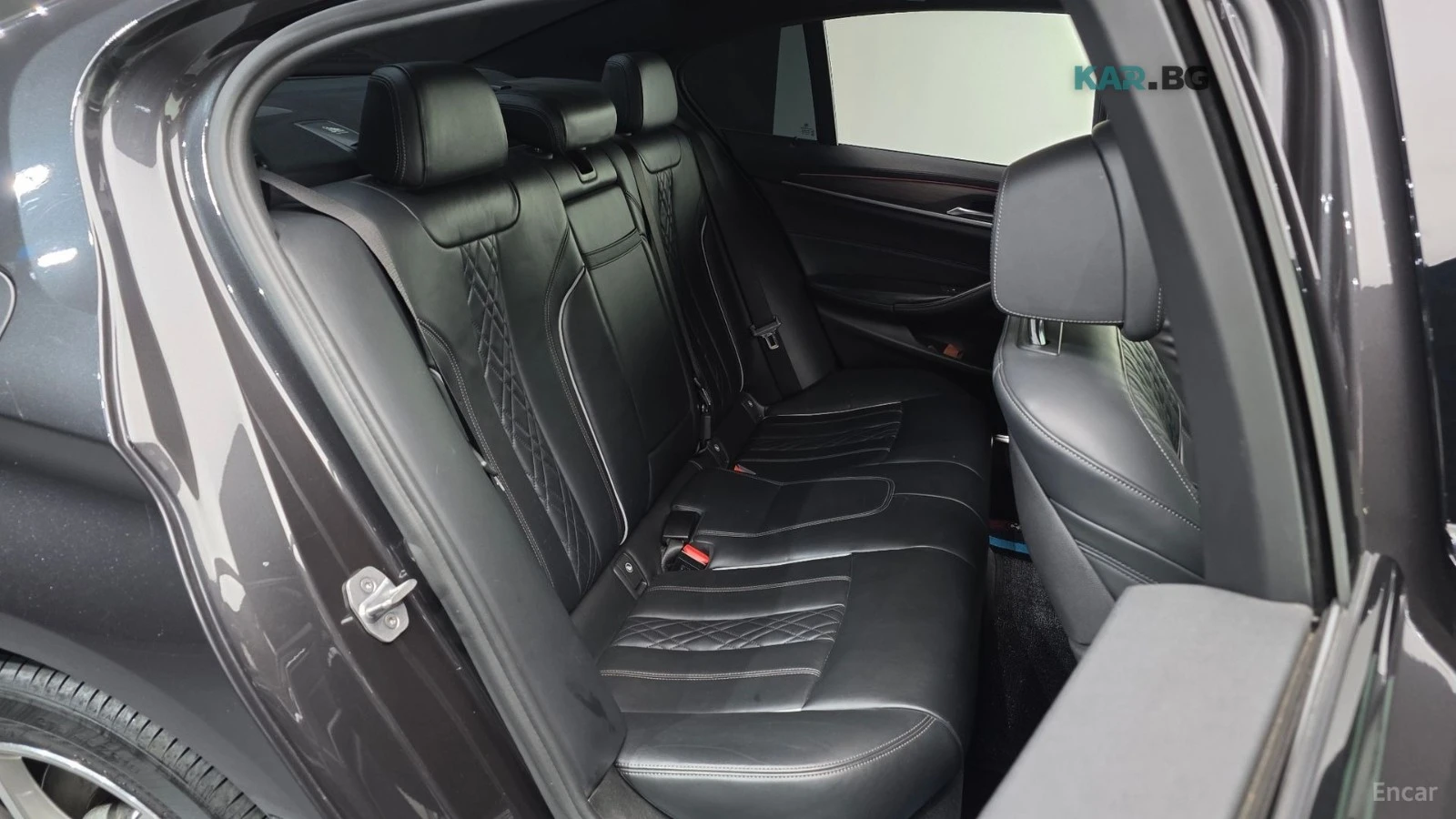 BMW 530 I / M PKG / ОБДУХ / ПОДГРЕВИ / 360 , снимка 11 - Автомобили и джипове - 54598044