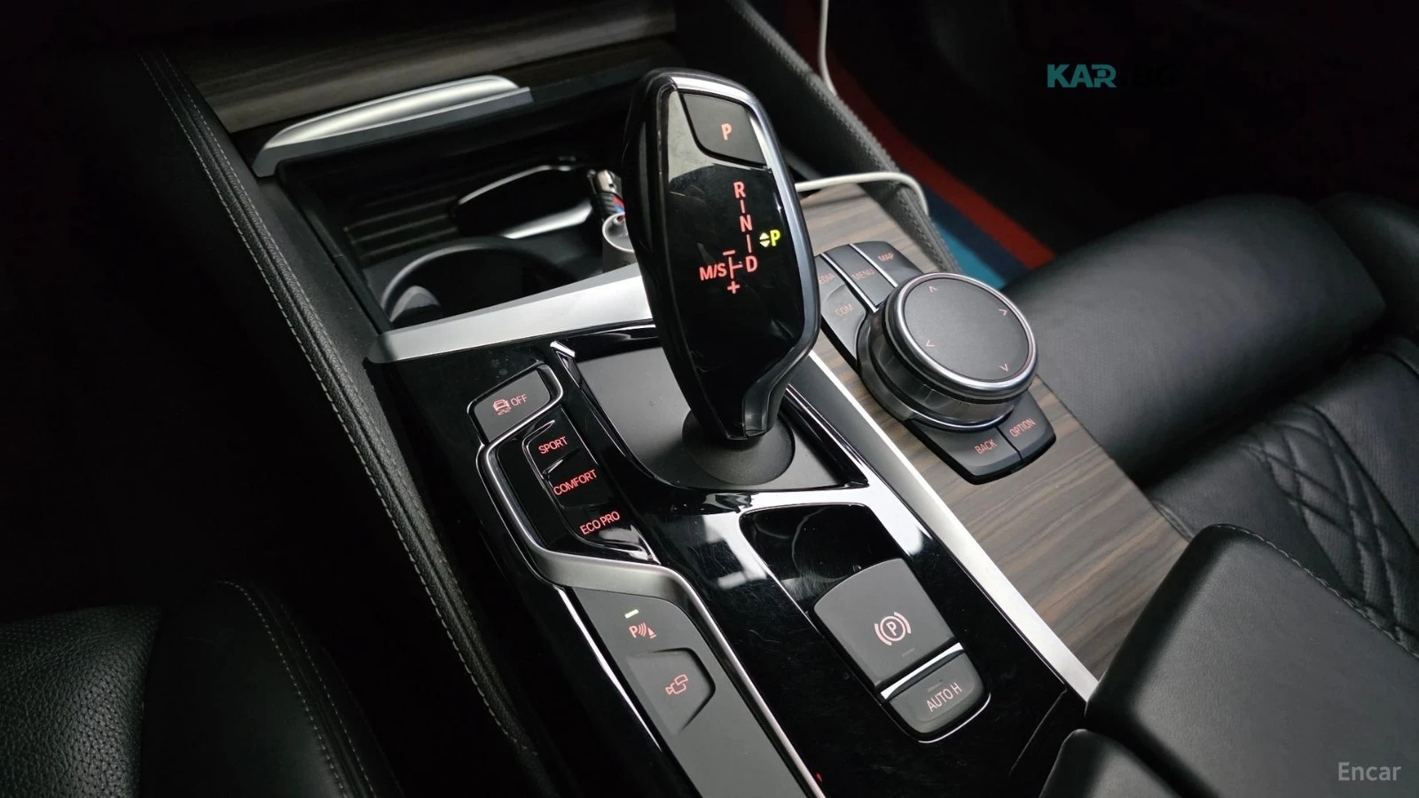 BMW 530 I / M PKG / ОБДУХ / ПОДГРЕВИ / 360 , снимка 9 - Автомобили и джипове - 54598044
