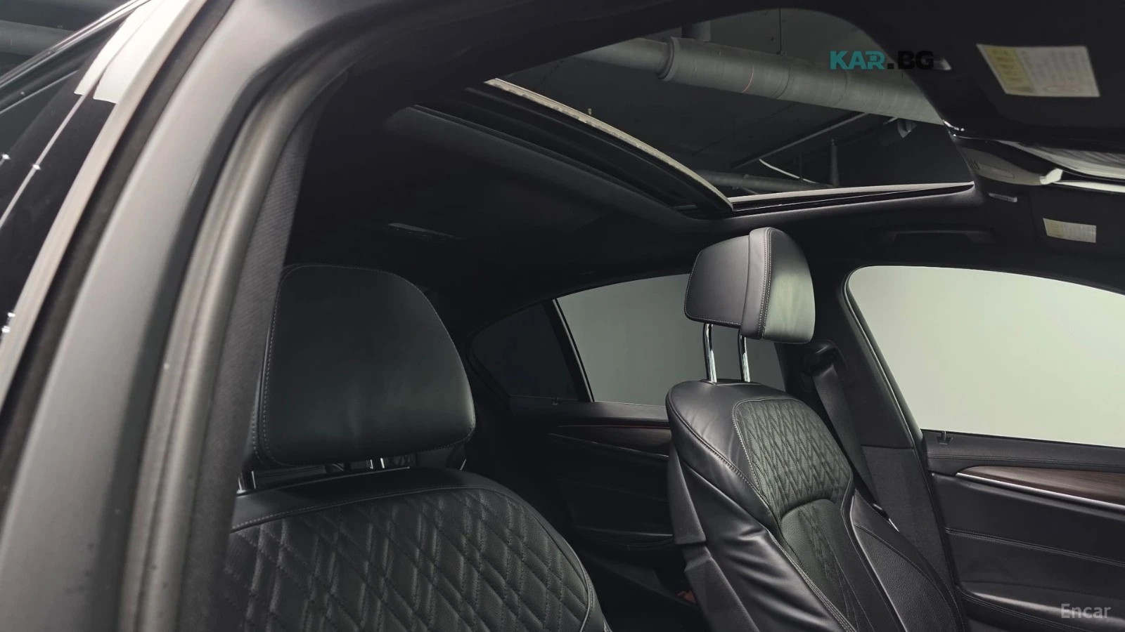 BMW 530 I / M PKG / ОБДУХ / ПОДГРЕВИ / 360 , снимка 16 - Автомобили и джипове - 54598044