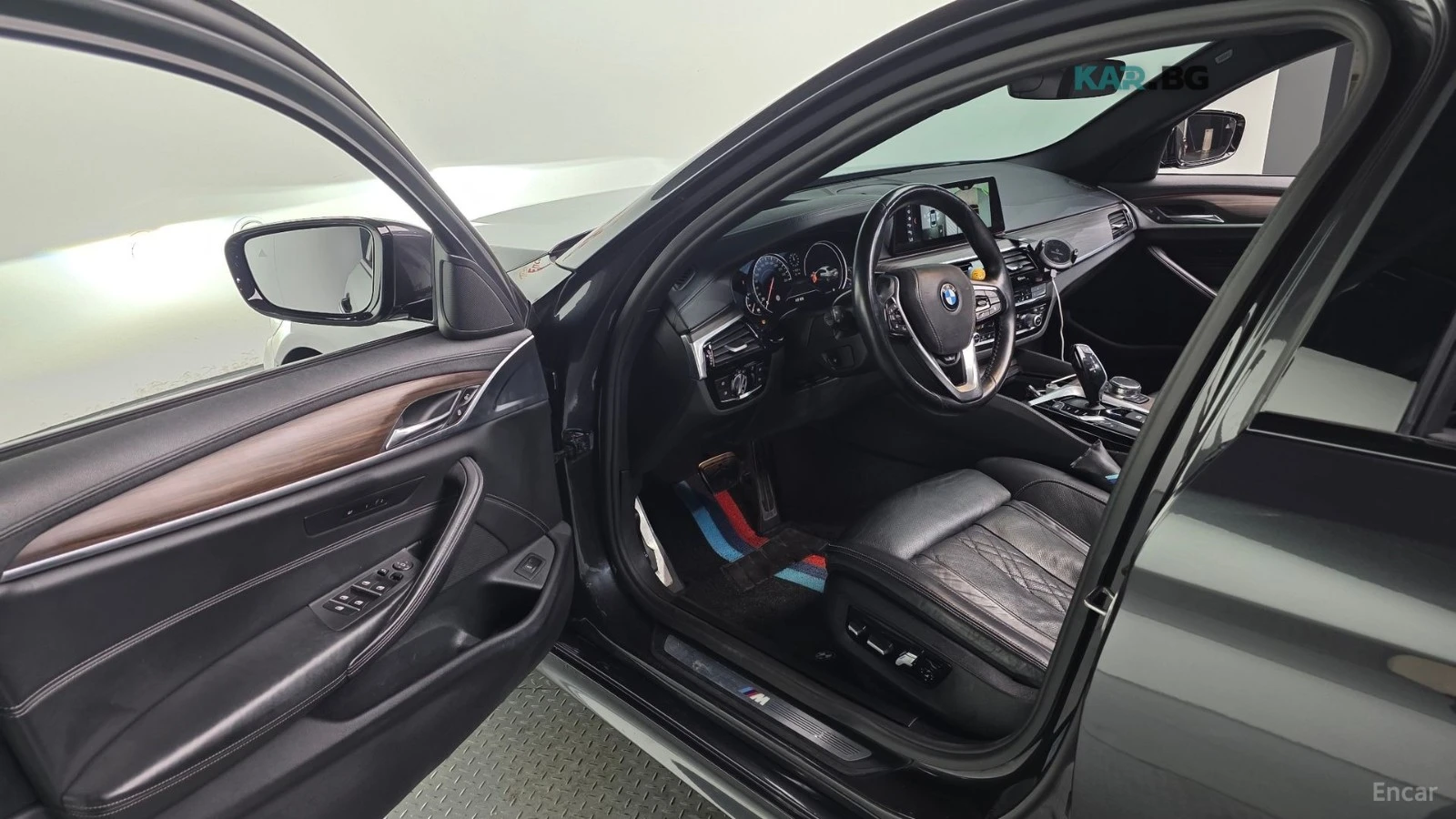 BMW 530 I / M PKG / ОБДУХ / ПОДГРЕВИ / 360 , снимка 10 - Автомобили и джипове - 54598044