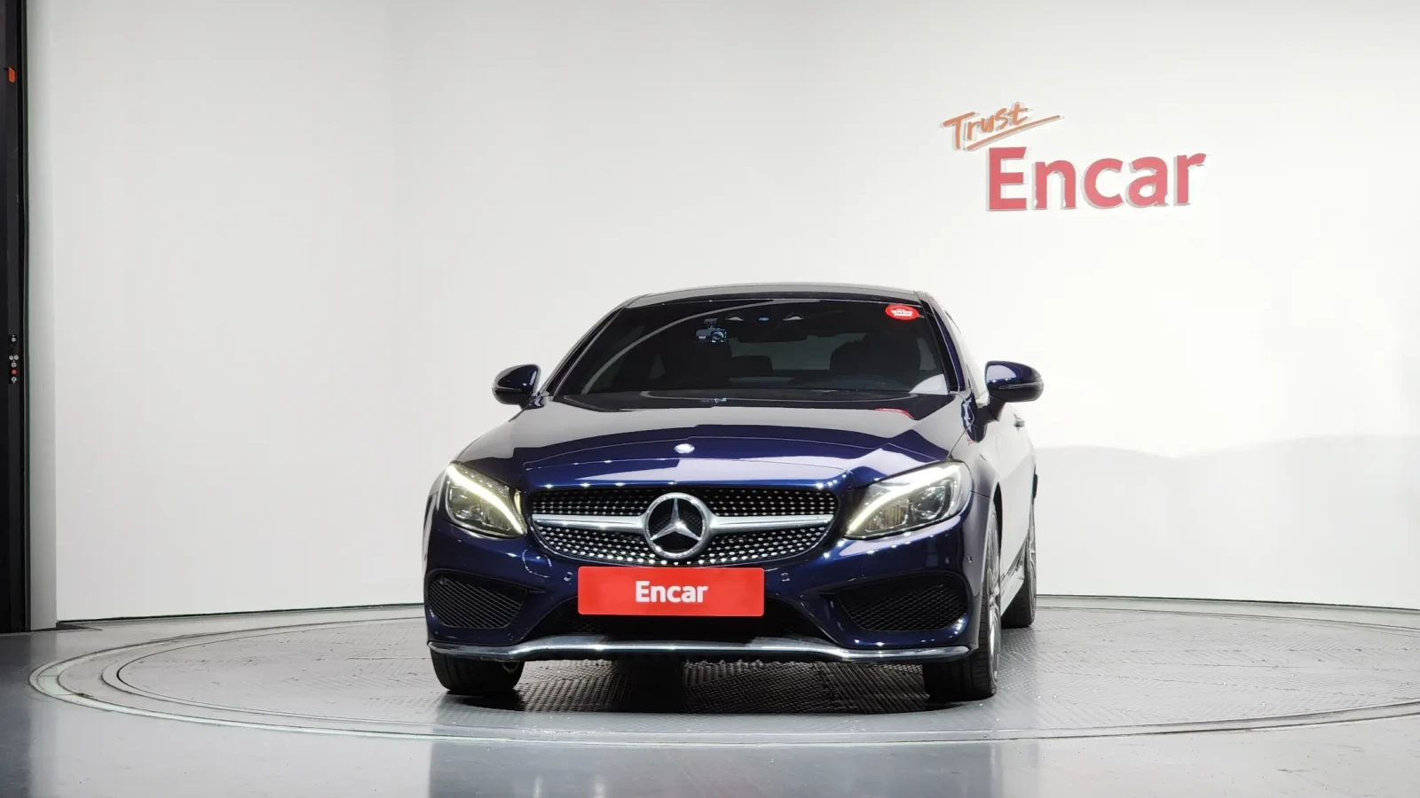 Mercedes-Benz C 300 Coupe, снимка 2 - Автомобили и джипове - 54751115