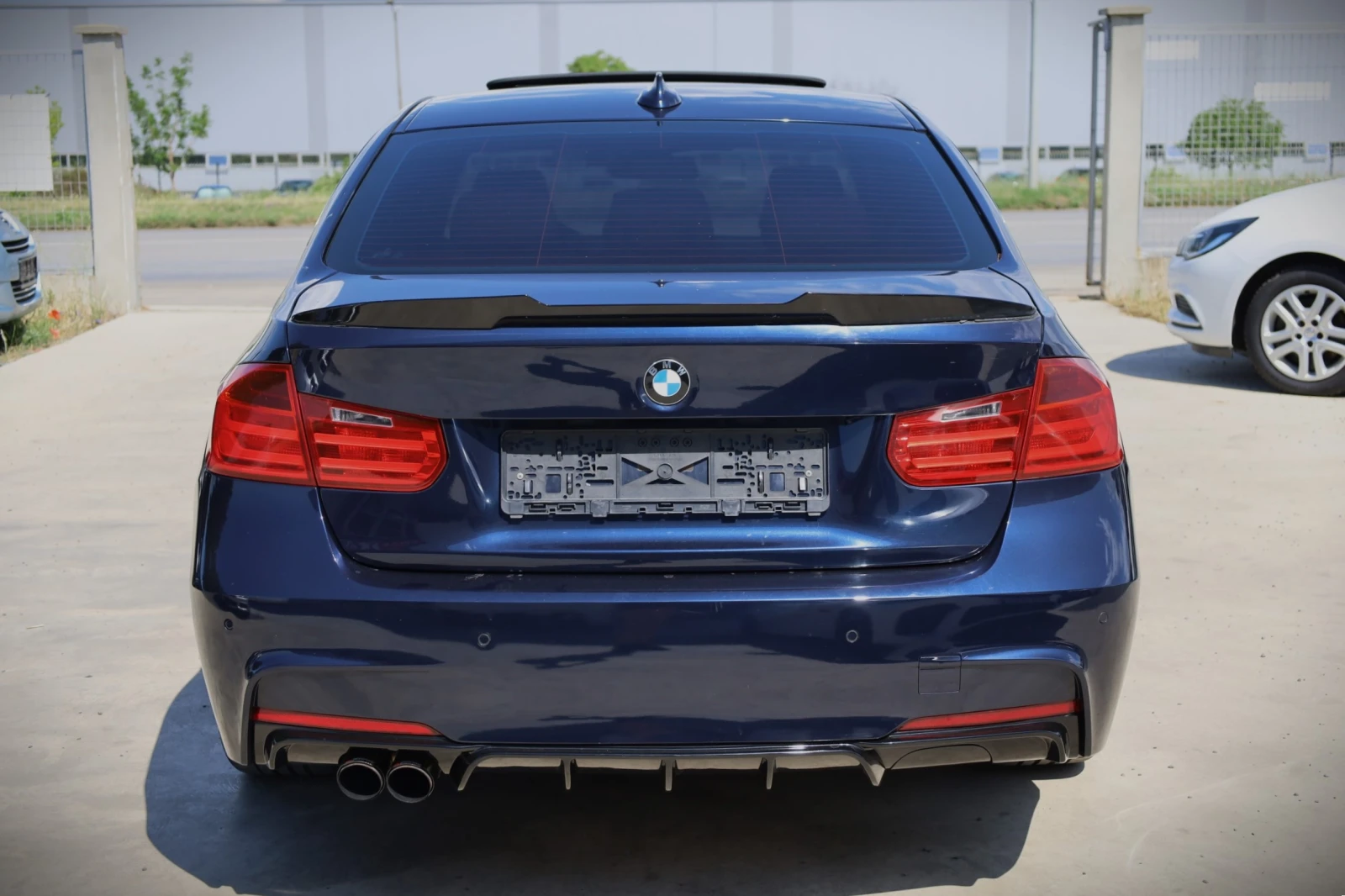 BMW 320 2.0 D, снимка 4 - Автомобили и джипове - 54831033