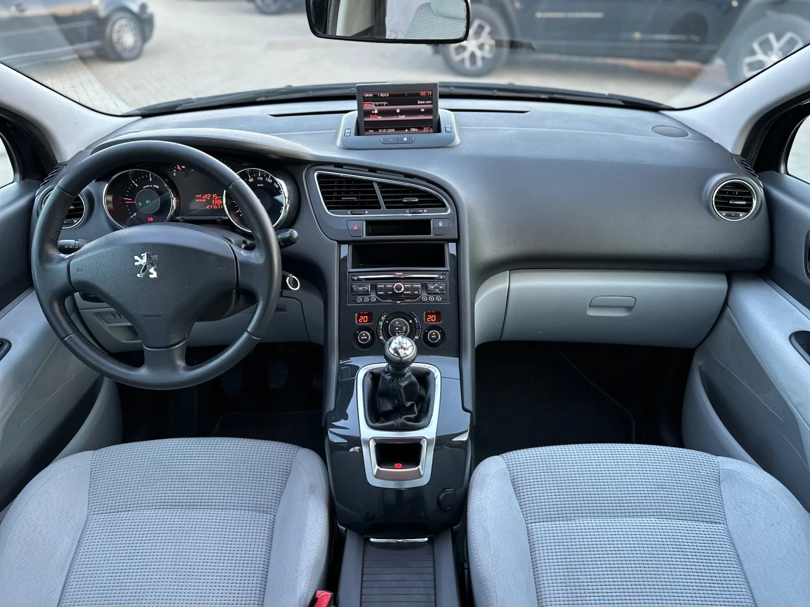 Peugeot 5008 2.0 HDI, снимка 10 - Автомобили и джипове - 55062651