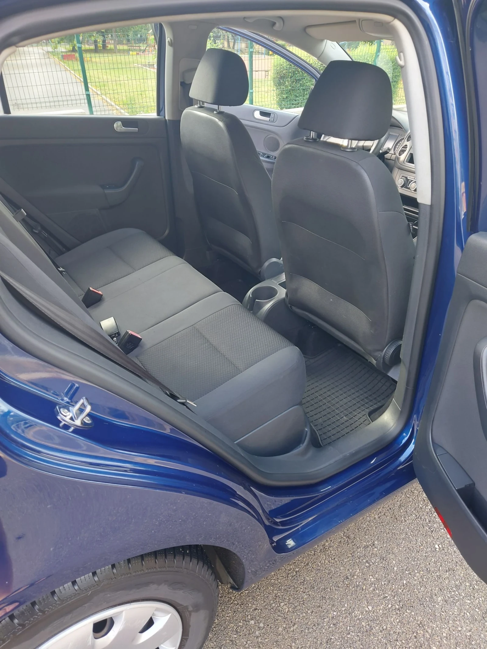 VW Golf Plus   bifuel 1.6 газ-бензин , снимка 12 - Автомобили и джипове - 55267553