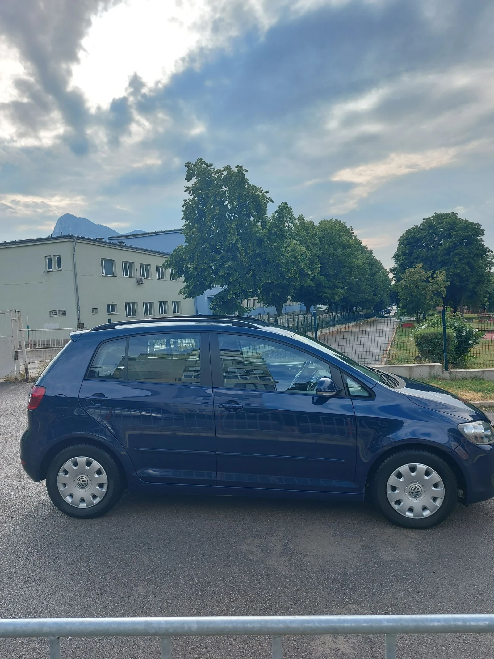 VW Golf Plus   bifuel 1.6 газ-бензин , снимка 7 - Автомобили и джипове - 55267553