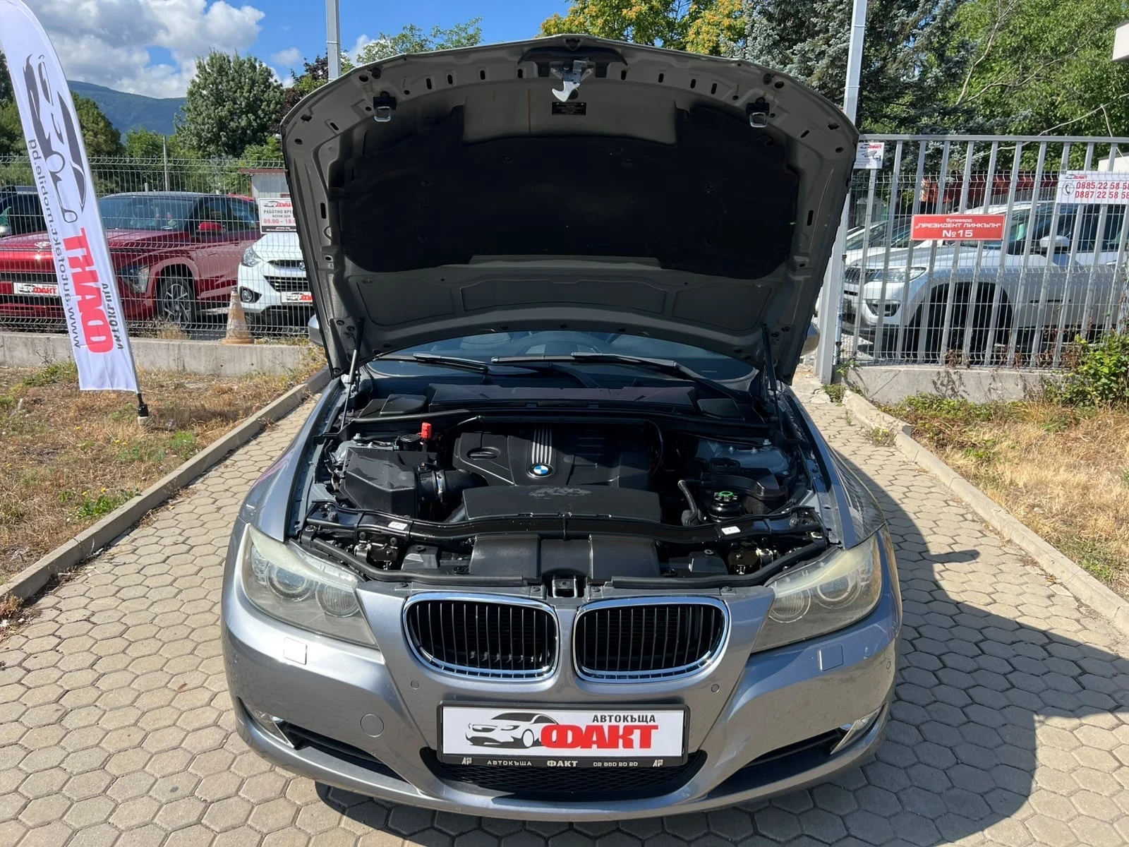 BMW 320 xDrive/AVTOMAT, снимка 16 - Автомобили и джипове - 55427779
