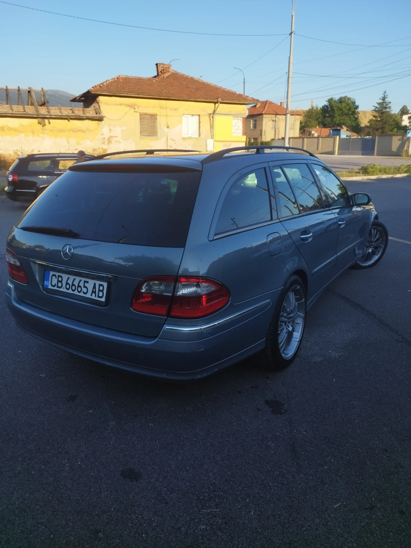 Mercedes-Benz E 320 НАПЪЛНО ОБСЛУЖЕН 204hp., снимка 5 - Автомобили и джипове - 55510435