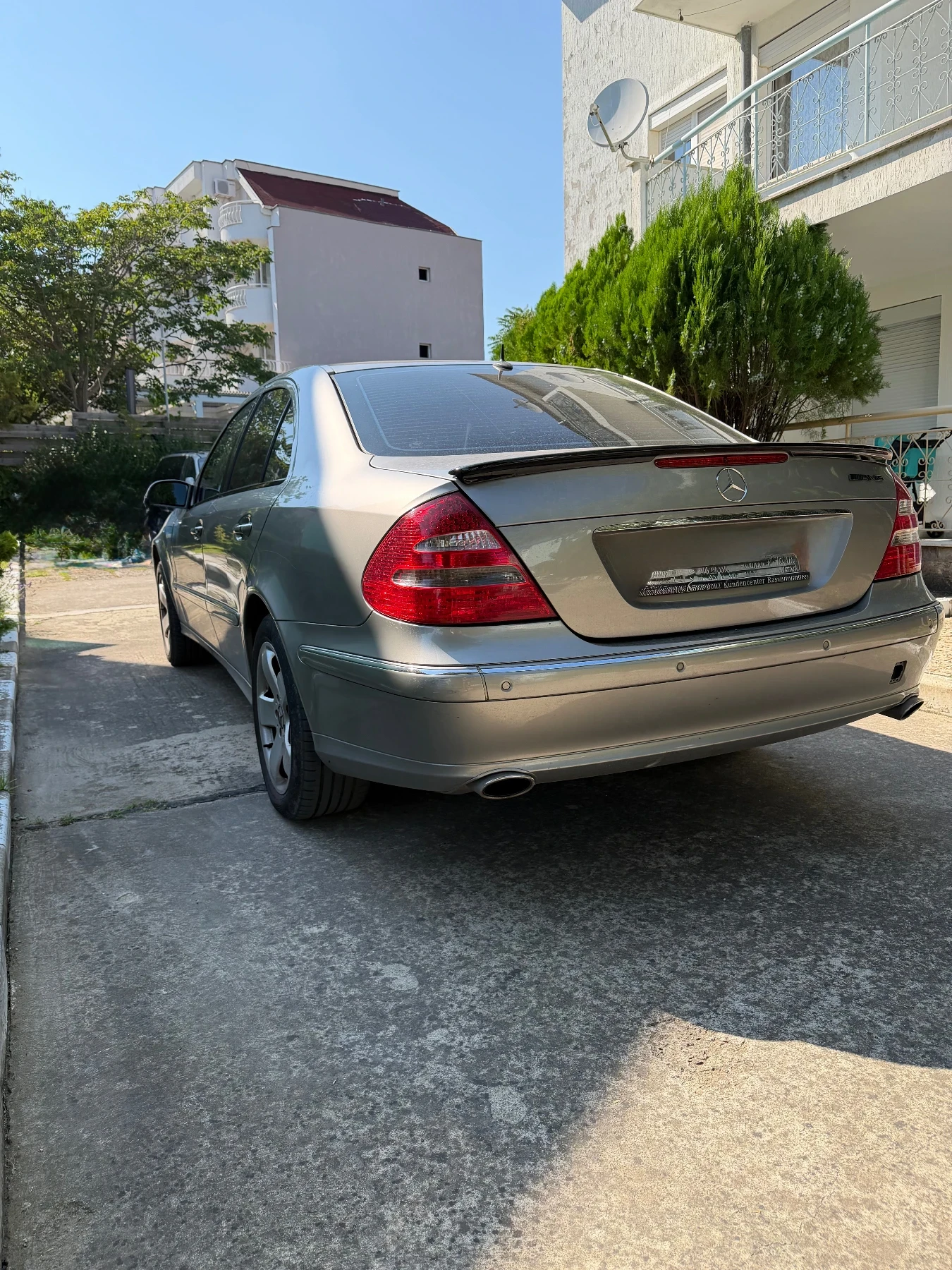 Mercedes-Benz E 500, снимка 6 - Автомобили и джипове - 55890686
