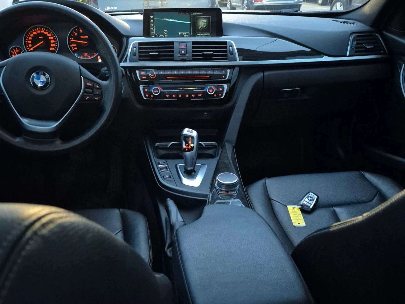 BMW 330 i XDRIVE - �������� - ������� | Mobile.bg � ����������� 10