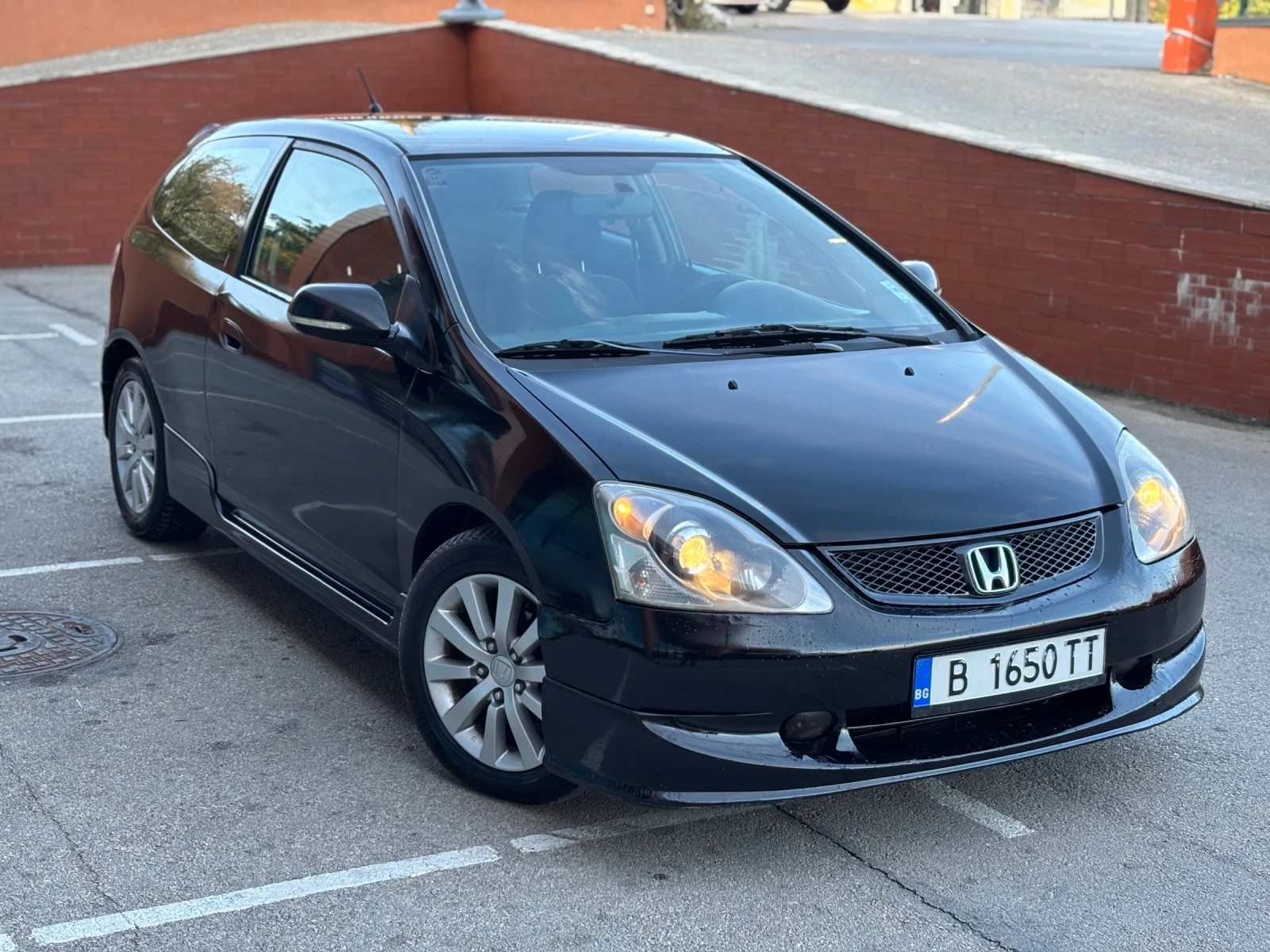 Honda Civic 1.7, снимка 2 - Автомобили и джипове - 56582273